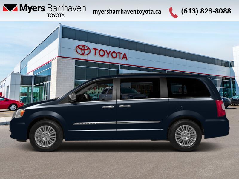 2014 Chrysler Town & Country Touring  -  Power Tailgate