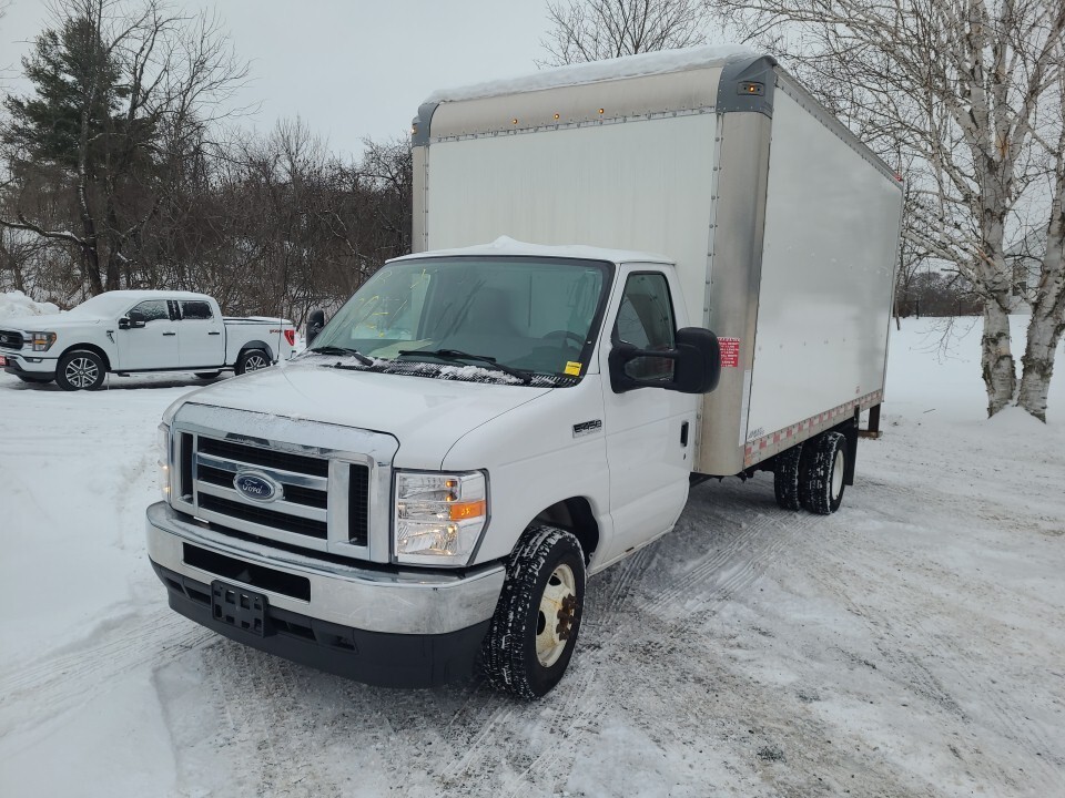 2021 Ford E-450 PERFECT BUSINESS VEHICLE / BLUETOOTH / AIR CONDITI