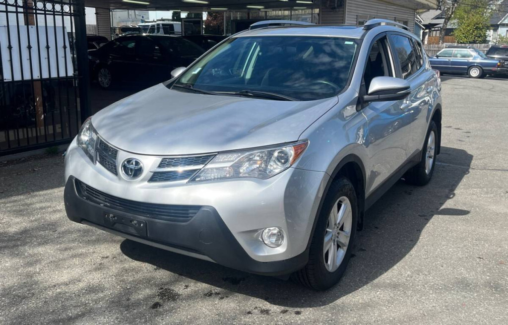 2013 Toyota RAV4 AWD 4dr XLE [BC LOCAL/NO ACCIDENTS/DEALER SERVICED