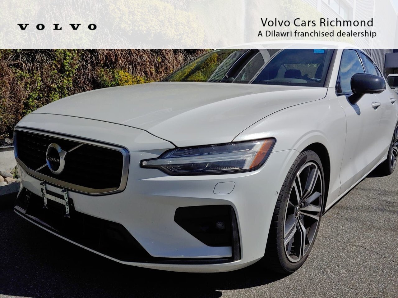 2020 Volvo S60 T6 AWD R-Design | Dilawri Pre-Owned Event ON Now! 