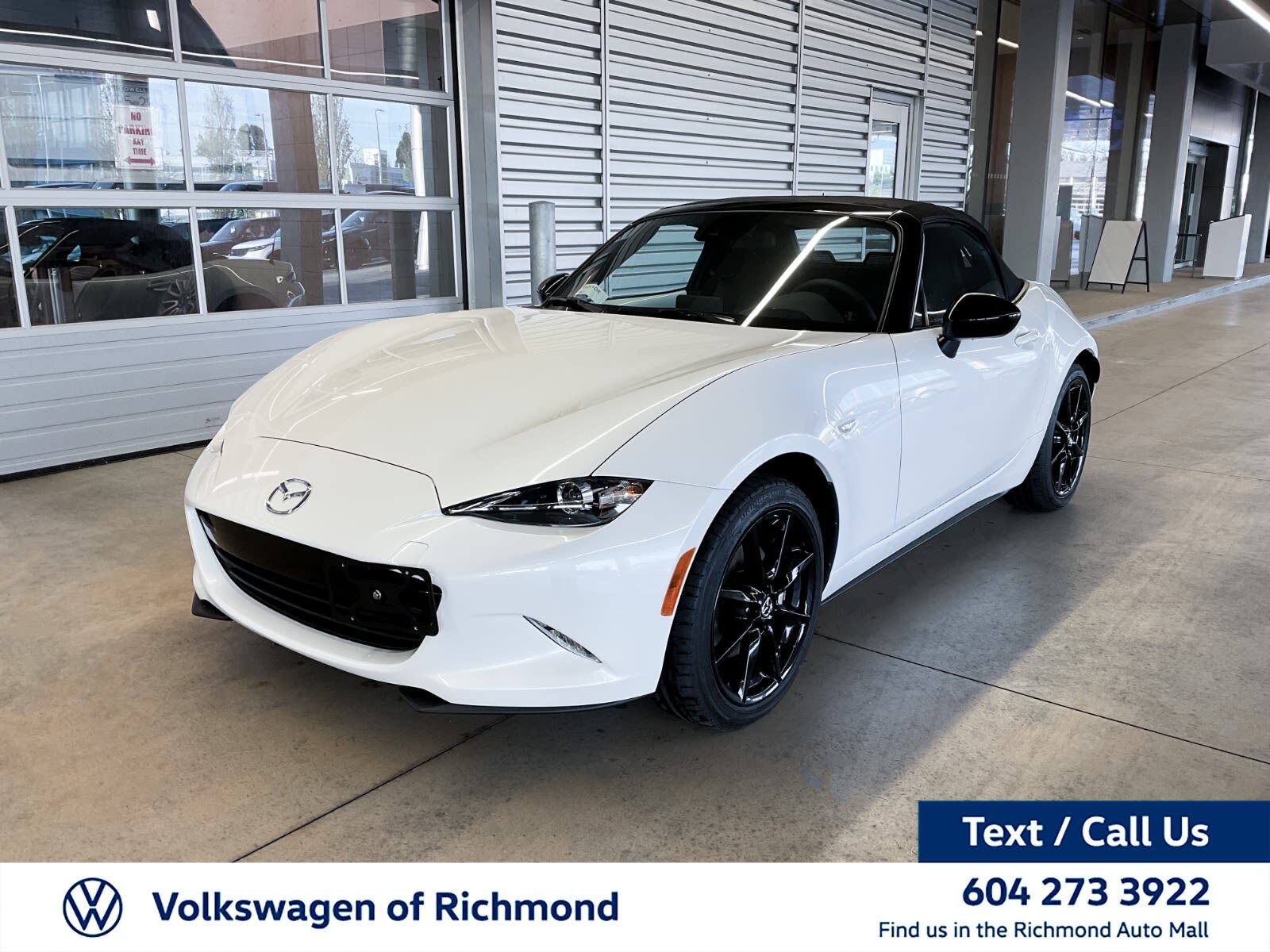 2022 Mazda MX-5 GS | 6 Speed Manual | Convertible | Bluetooth | Cl