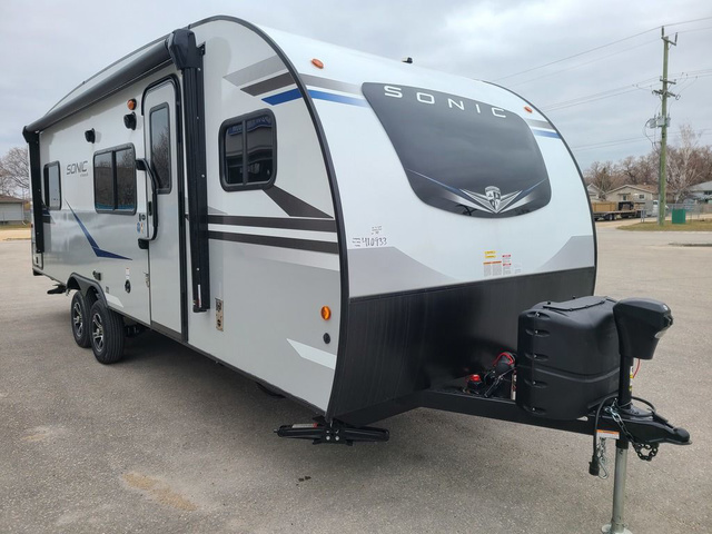 2022 Venture 241VFK INDOOR VIEWING AVAILABLE OFF YEAR BLOWOUT 