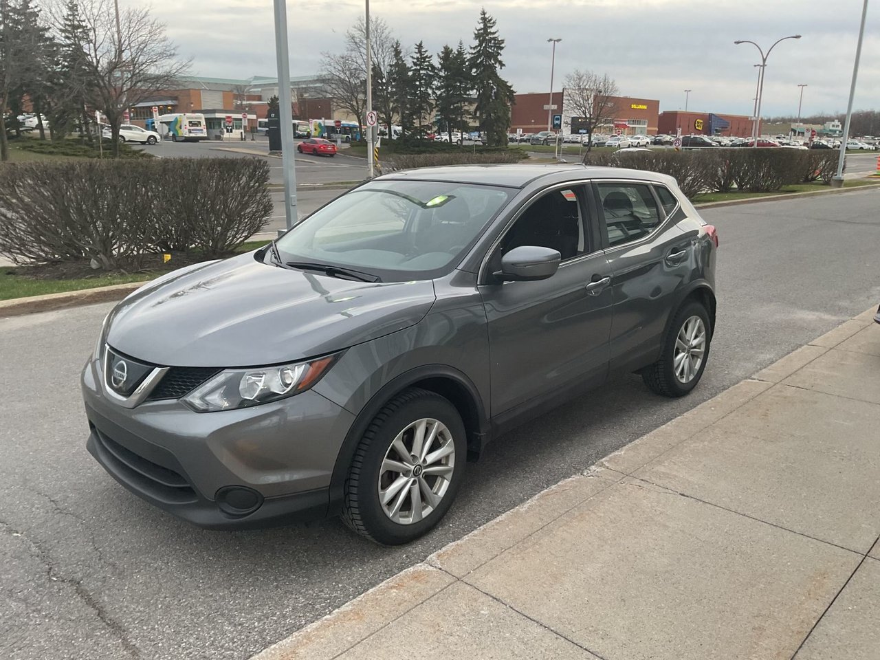 2019 Nissan Qashqai S FWD