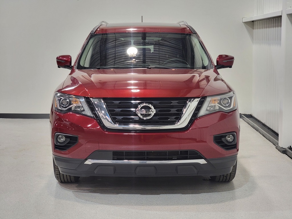 Nissan Pathfinder 2018 Air conditioner, CD player, Navigation system, Electric mirrors, Power Seats, Electric windows, Speed regulator, Heated mirrors, Leather interior, Electric lock, Bluetooth, Mechanically opening tailgate, Panoramic sunroof, , rear-view camera, Adjustable power seat, Heated steering wheel, Steering wheel radio controls