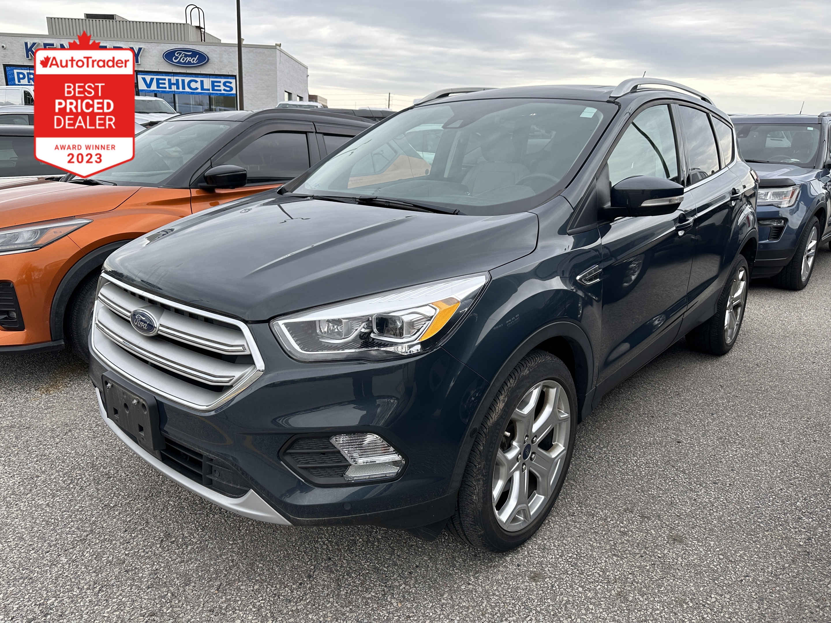 2019 Ford Escape  Titanium | 4WD | Low KM's