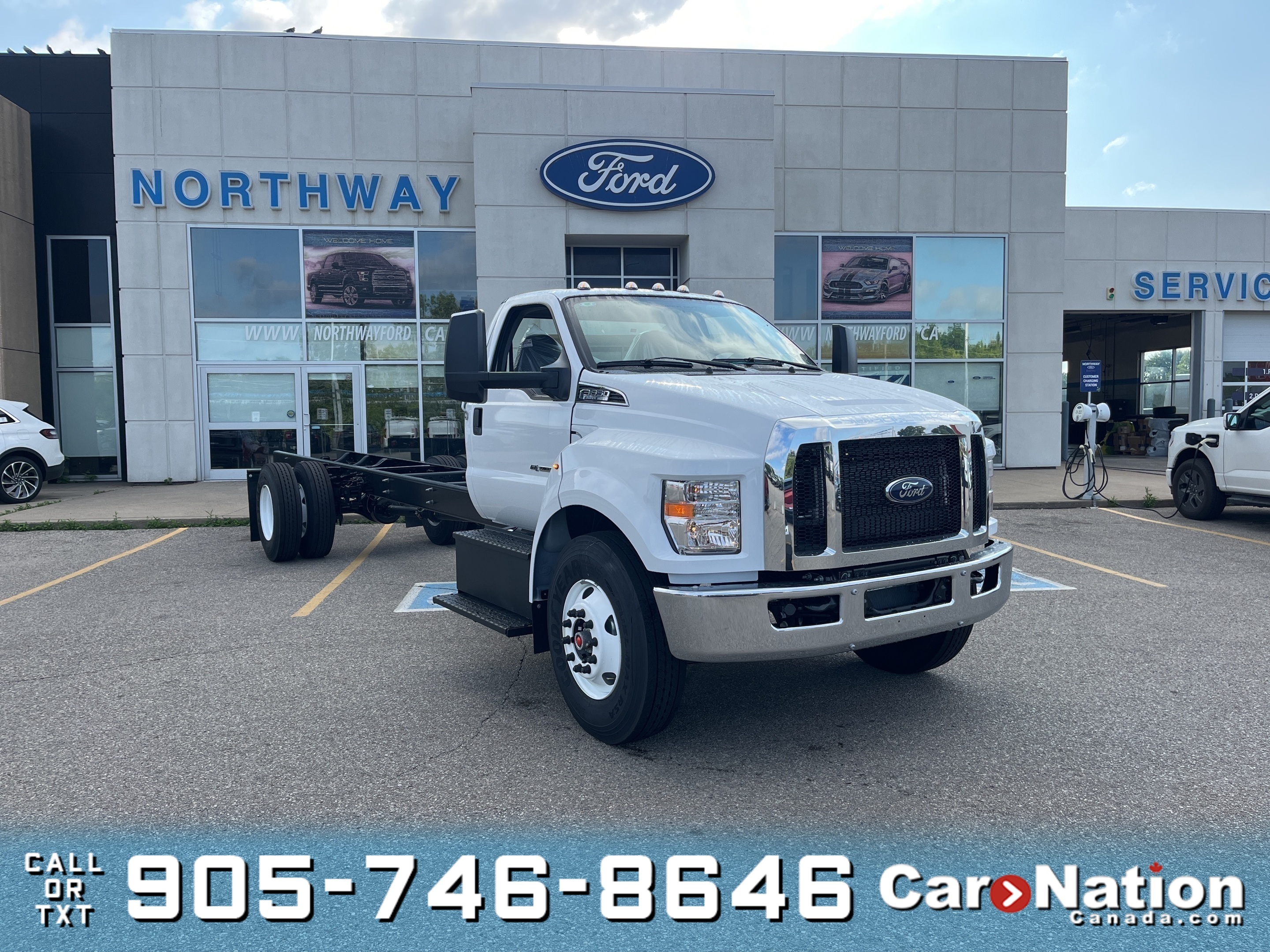 2024 Ford F-650 REGULAR CAB | 6.7L DIESEL | AUX SWITCHES |260" WB