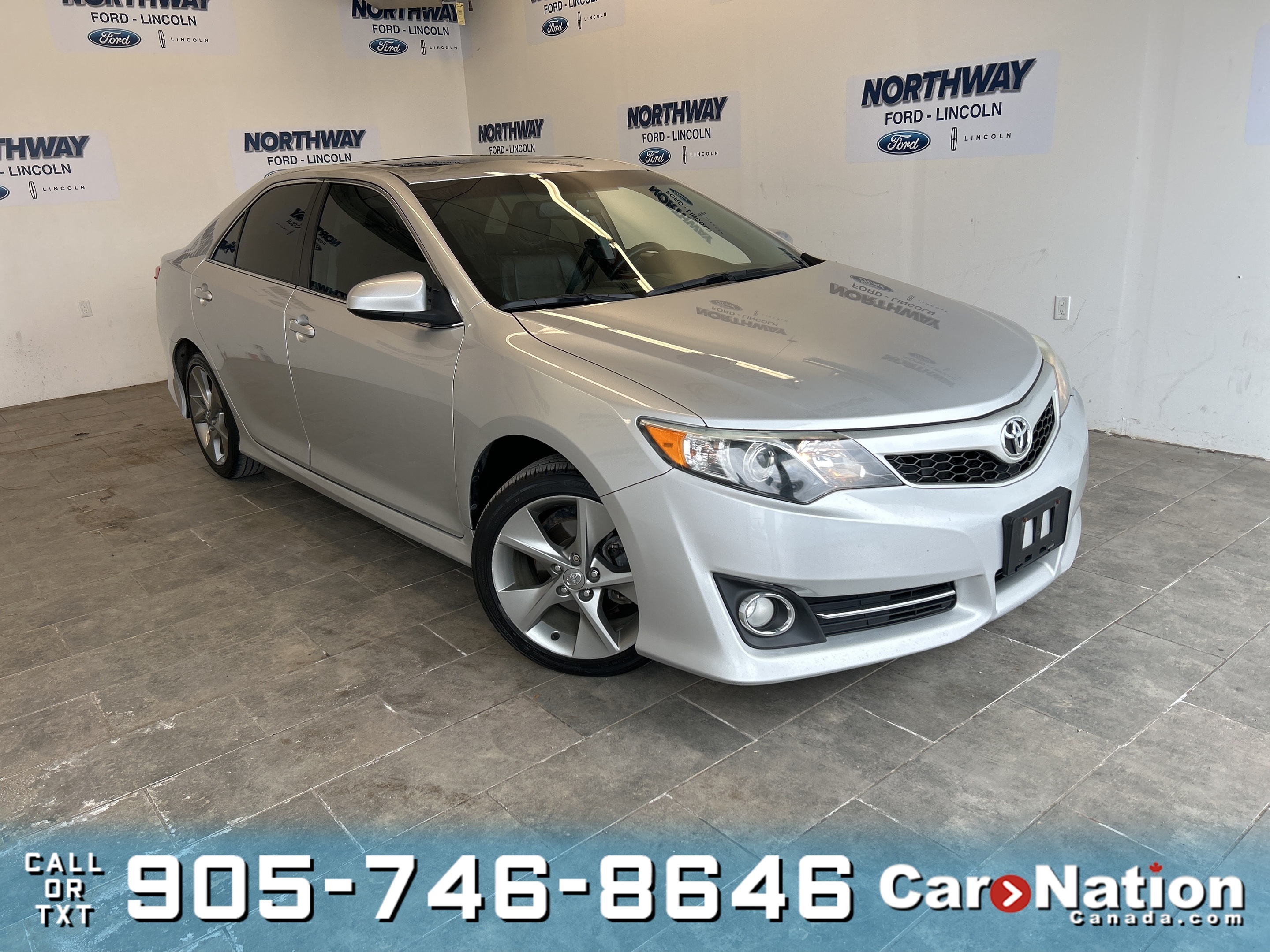 2013 Toyota Camry SE | V6 | LEATHER | SUNROOF | REAR CAM 