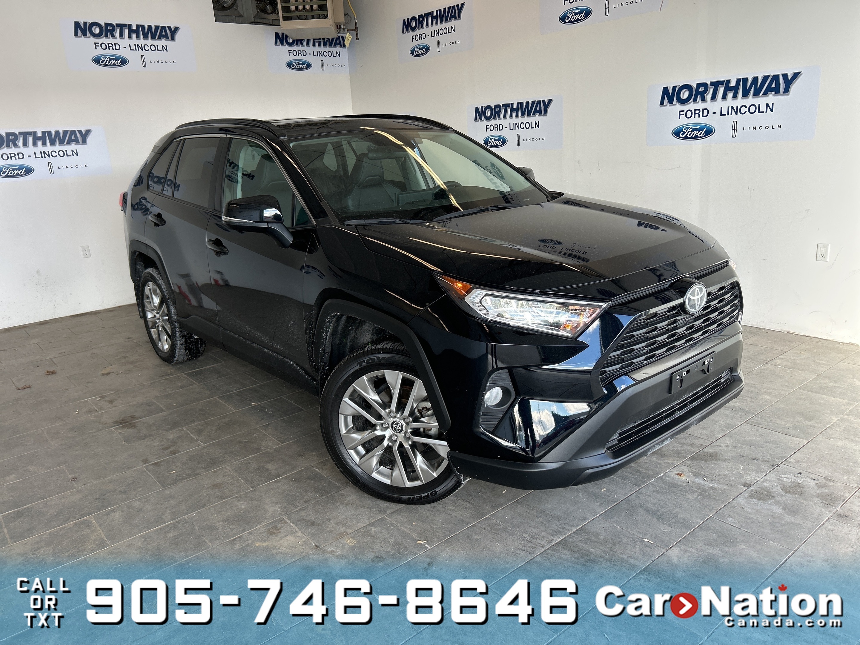 2021 Toyota RAV4 XLE | AWD | LEATHER | ROOF | TOUCHSCREEN |ONLY 20K
