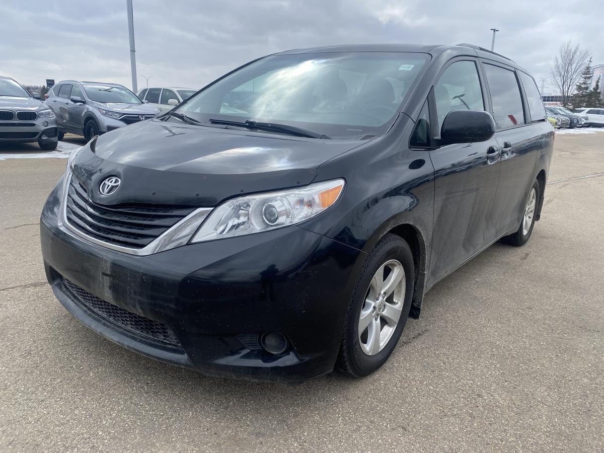 2015 Toyota Sienna LE 8-Pass | HEATED SEATS | HOMELINK | BACK CAM