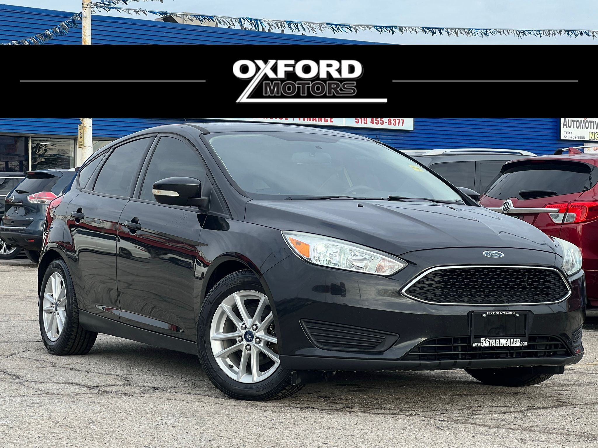 2015 Ford Focus EXCELLENT CONDITION MUST SEE WE FINANCE ALL CREDIT