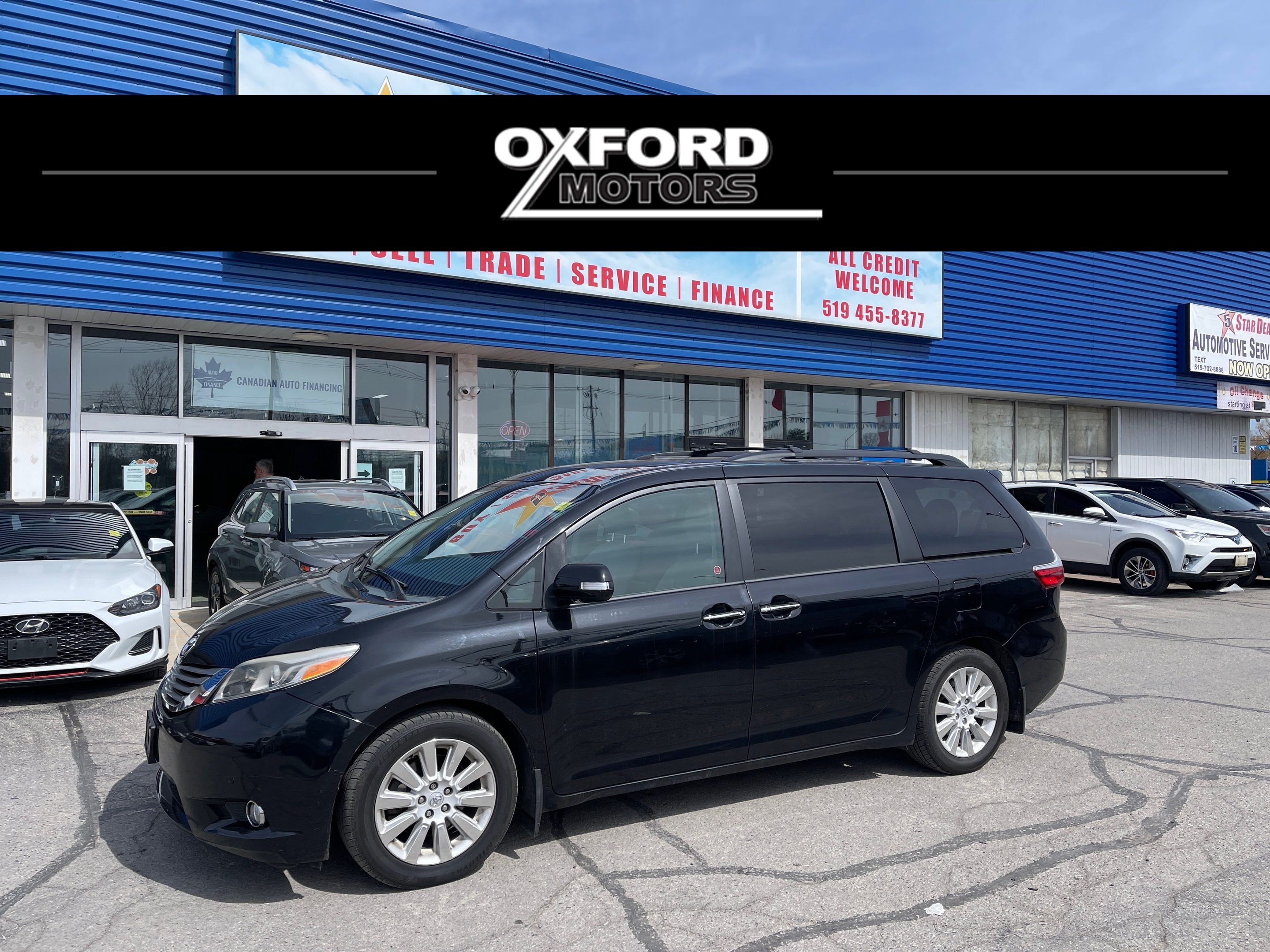 2015 Toyota Sienna 5dr XLE 7-Pass AWD MINT! WE FINANCE ALL CREDIT!