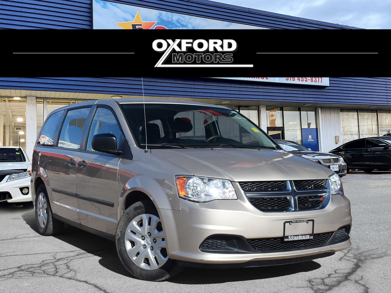 2015 Dodge Grand Caravan EXCELLENT CONDITION MUST SEE WE FINANCE ALL CREDIT