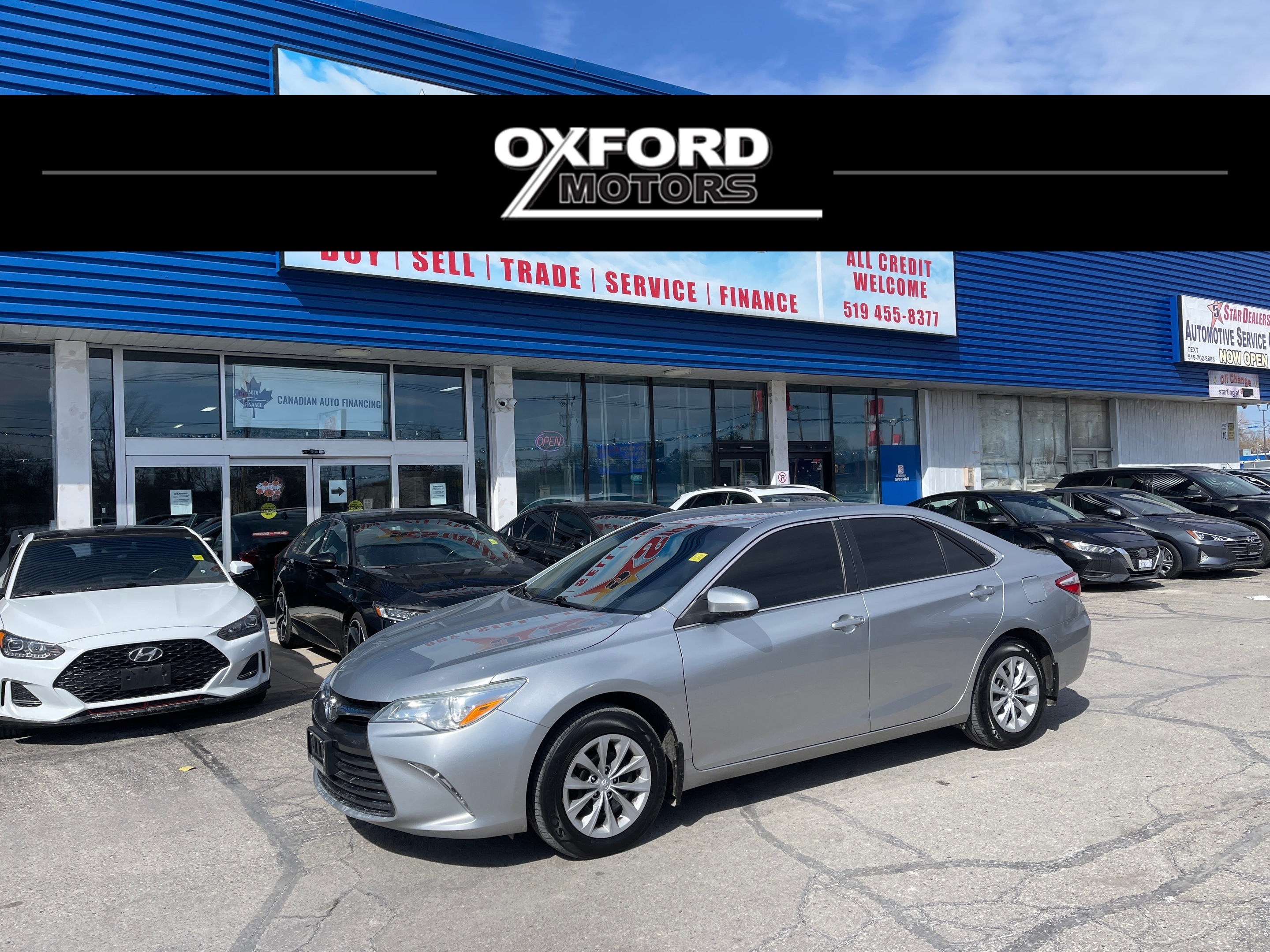 2015 Toyota Camry 4dr Sdn I4 Auto LE MINT! WE FINANCE ALL CREDIT!
