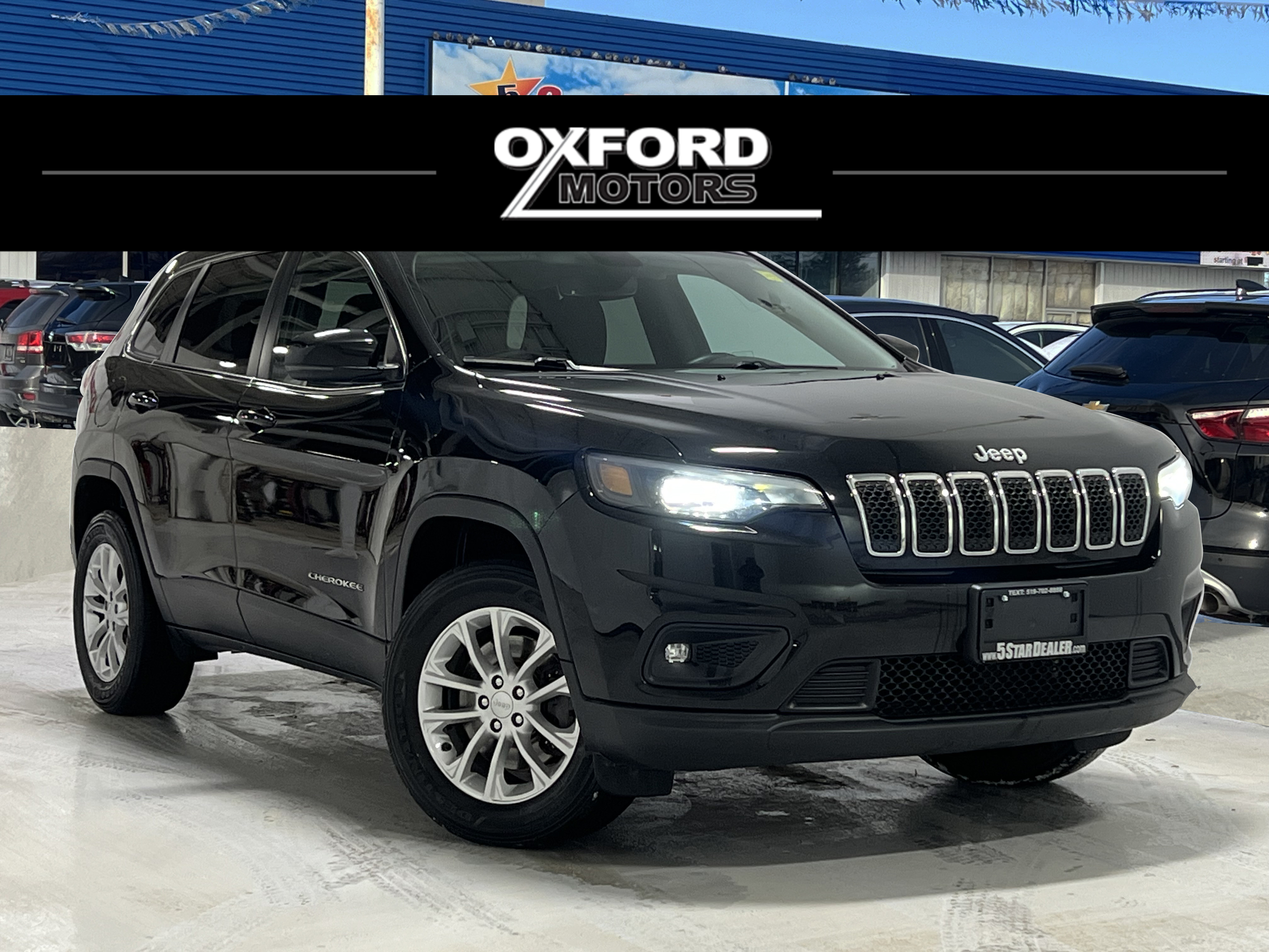 2019 Jeep Cherokee EXCELLENT CONDITION MUST SEE WE FINANCE ALL CREDIT