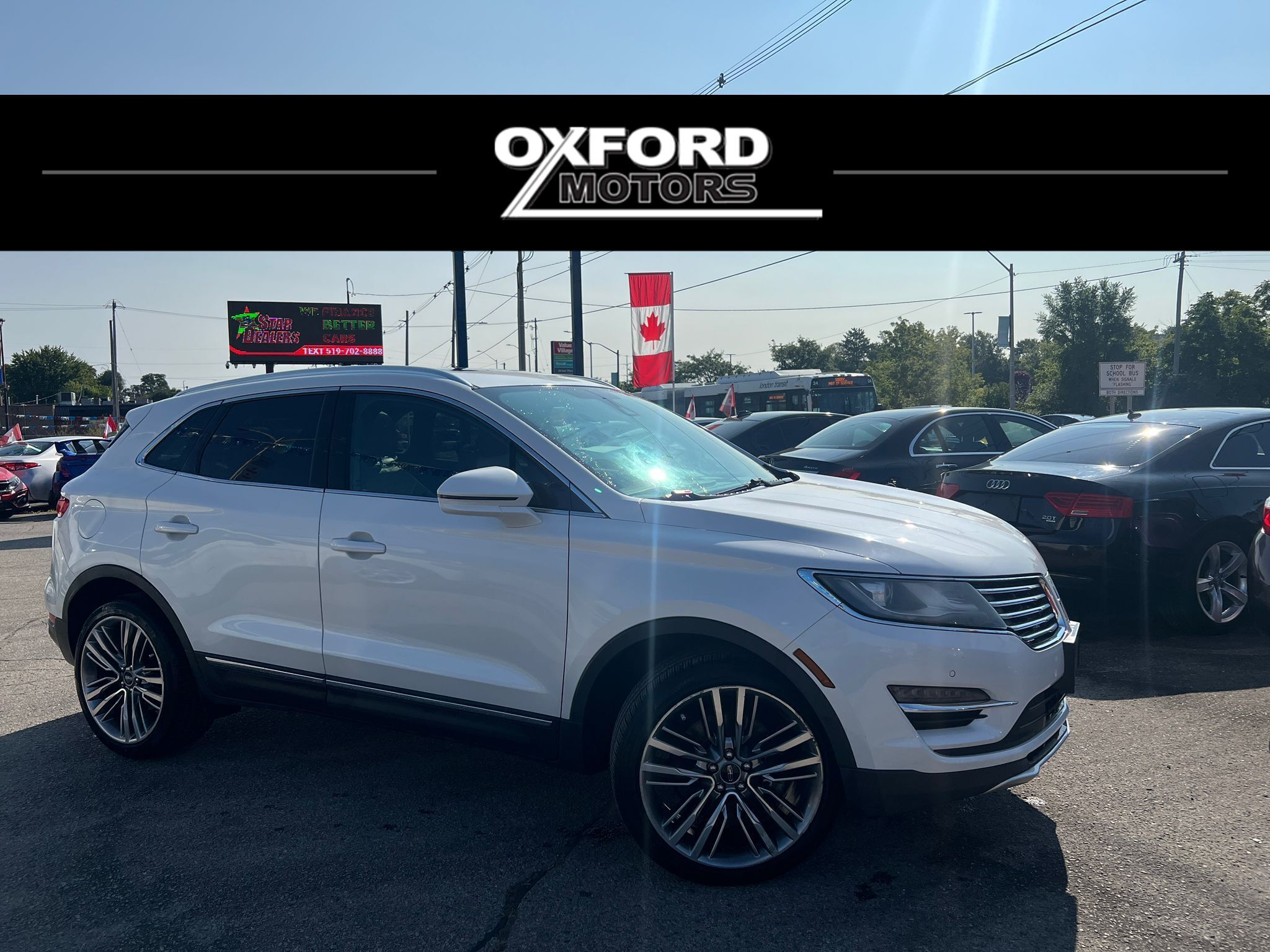 2016 Lincoln MKC NAV LEATHER PANO ROOF MINT! WE FINANCE ALL CREDIT!