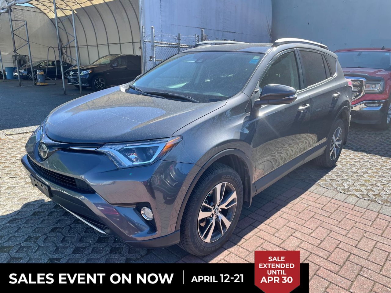 2018 Toyota RAV4 XLE | Dilawri Pre-Owned Event ON Now! | / | No Acc