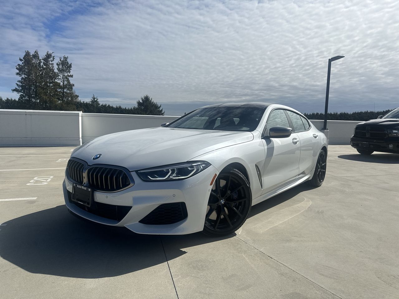 2020 BMW 8 Series M850i xDrive GC | LowKM | Carbon roof and trim
