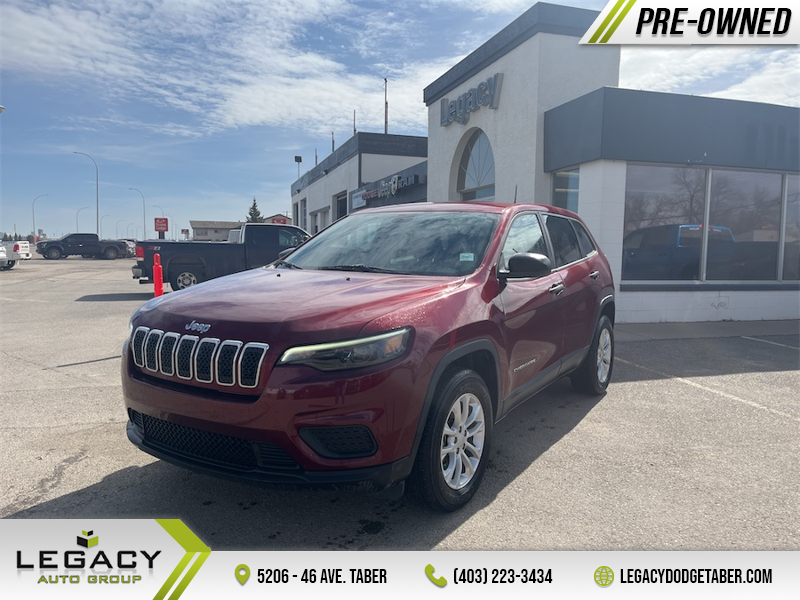 2021 Jeep Cherokee Sport  One owner & Low Mileage!