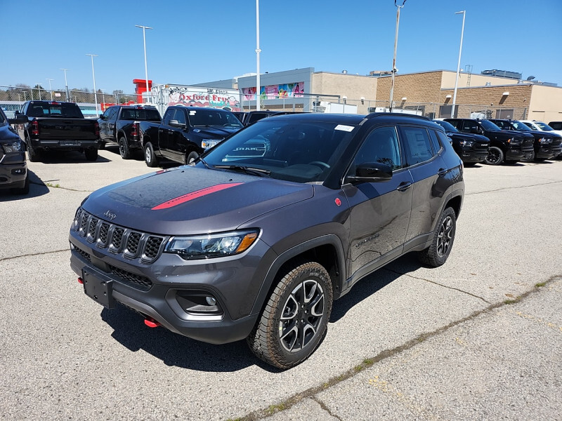 2024 Jeep Compass Trailhawk  - Leather Seats - Sunroof