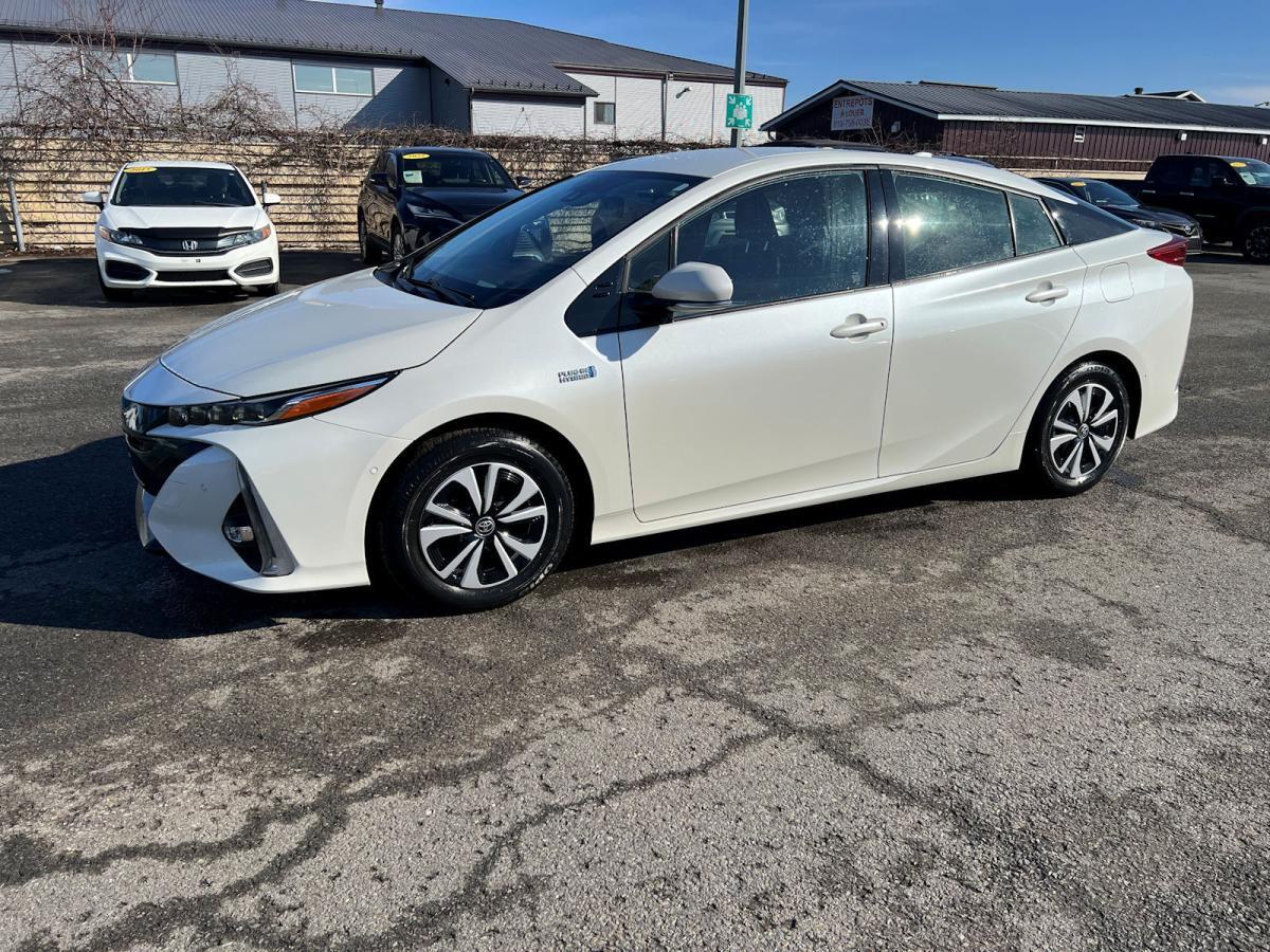 2019 Toyota Prius Prime Gr. Upgrade Tech | GPS | Cuir | Tête haute | JBL