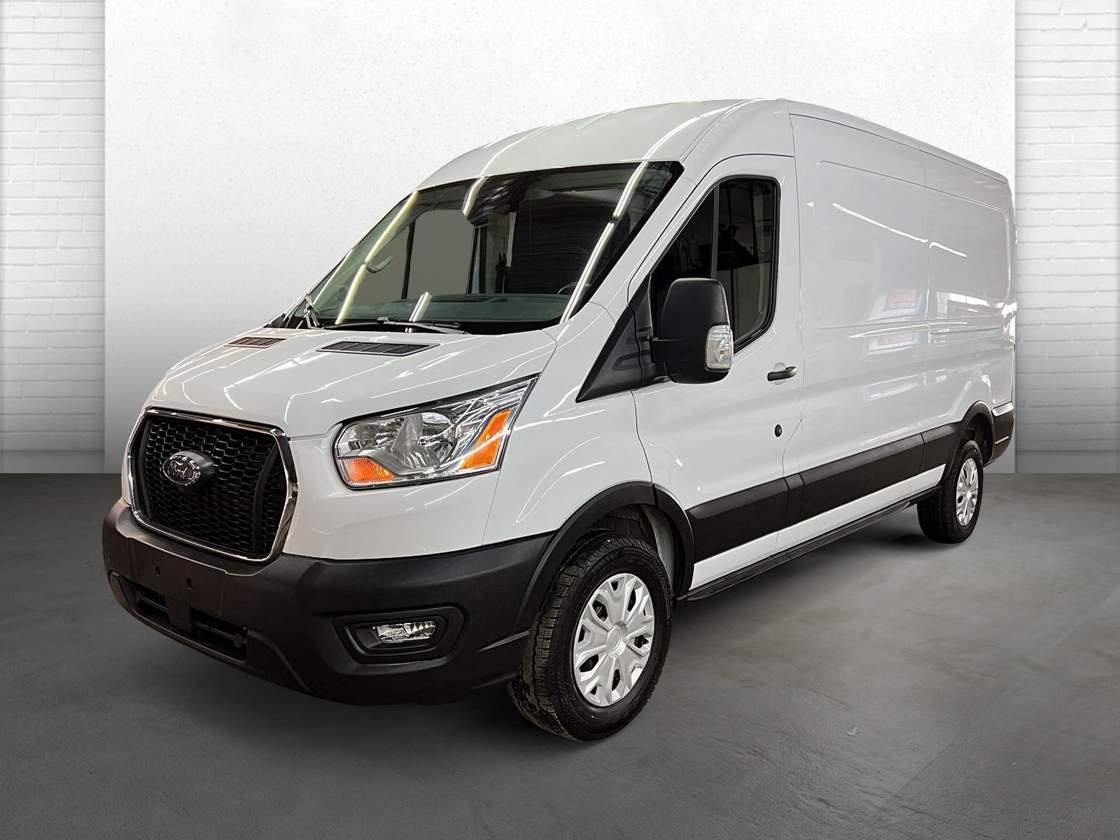 2021 Ford Transit Cargo Van T-250 PA toit moyen 148 po PNBV de 9 070 lb