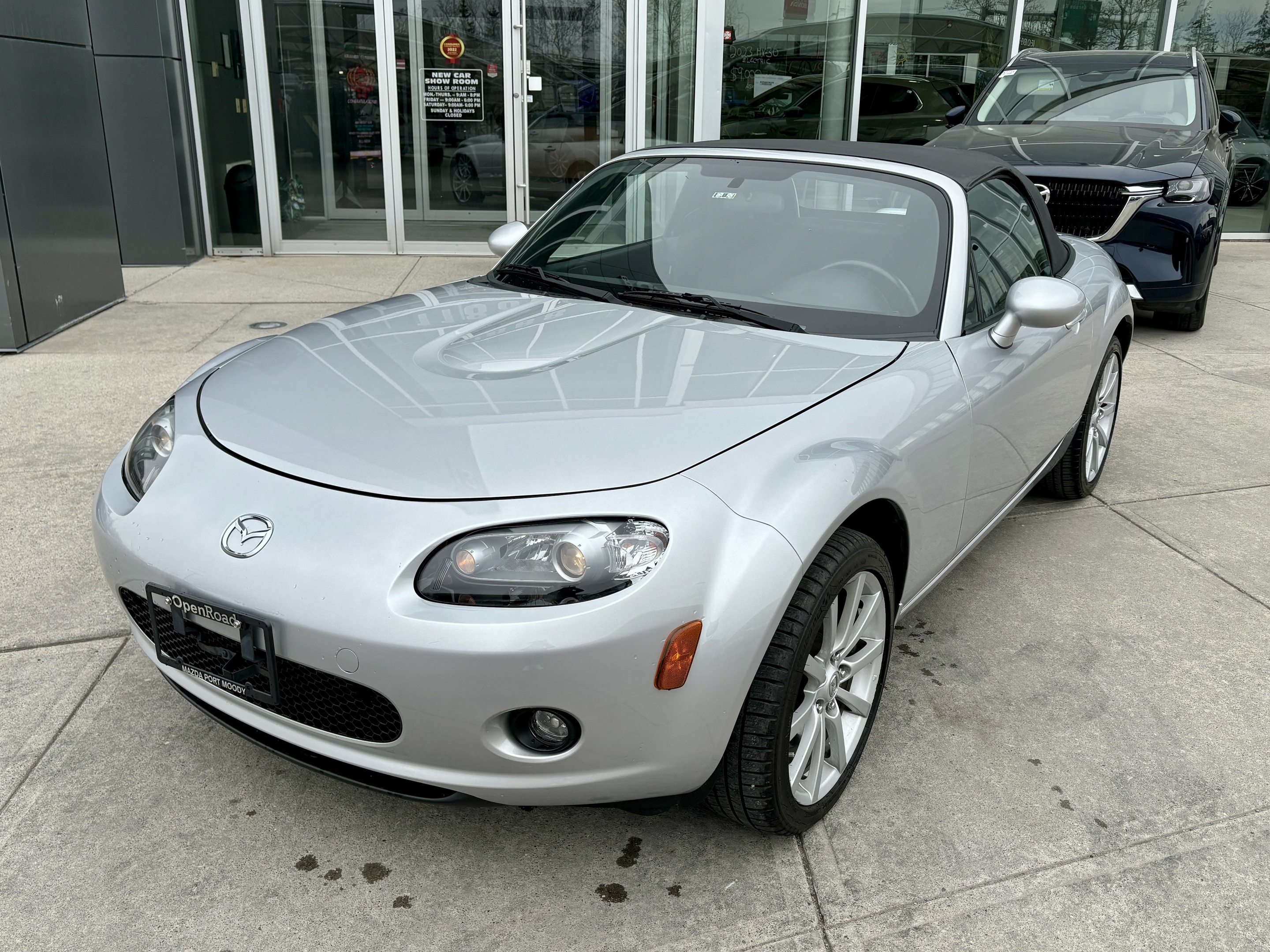 2007 Mazda MX-5 Convertible Auto Touring - IMMACULATE CONDITION