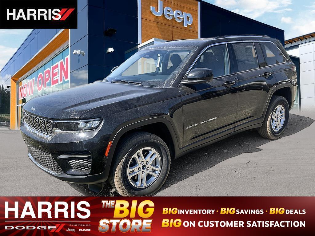 2023 Jeep Grand Cherokee Laredo 4x4 | 0% Financing For Up To 48 Months! 
