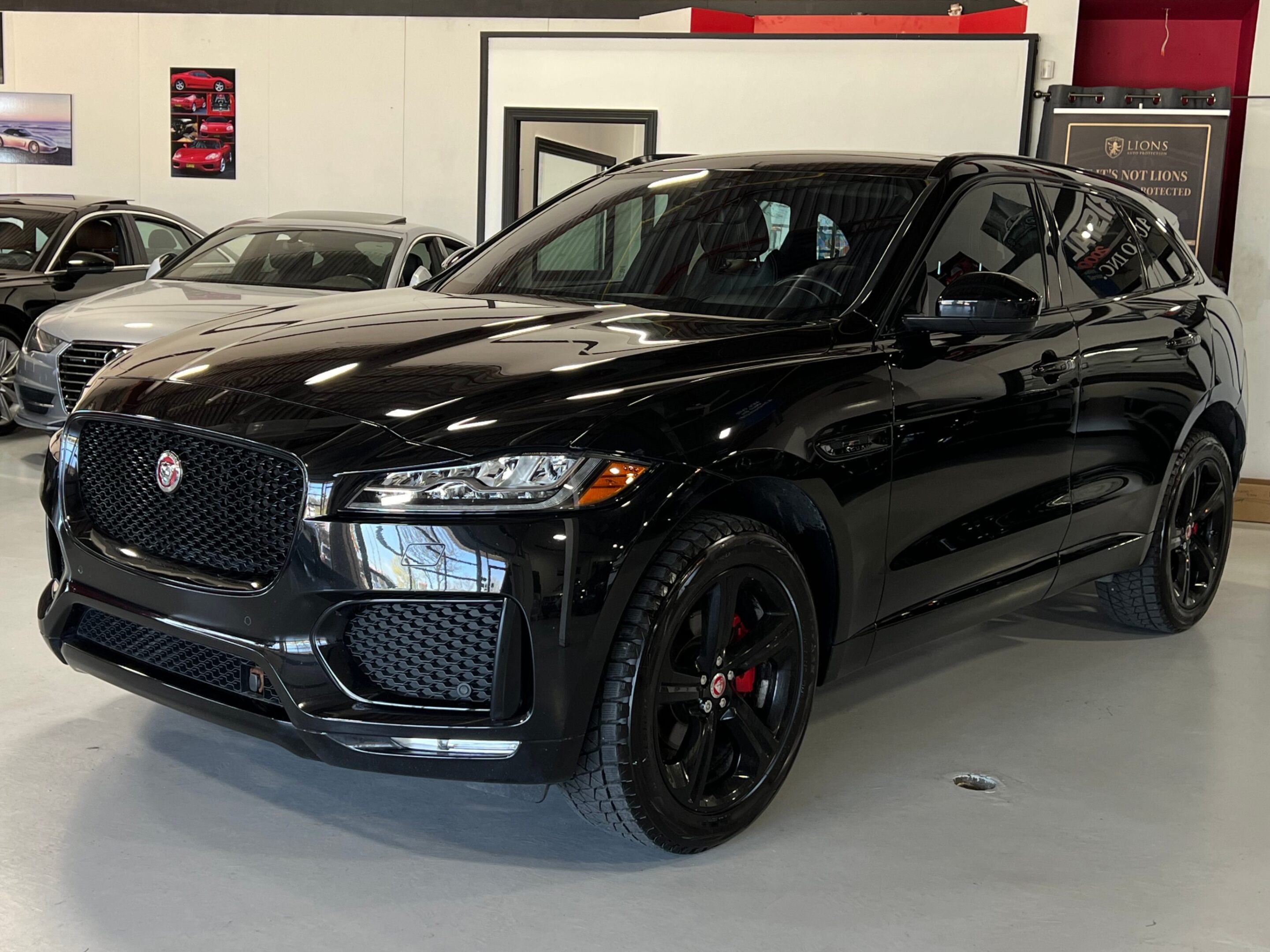2020 Jaguar F-Pace 25t AWD CHECKERED FLAG NAVIGATION R-CAM P-ROOF CLE