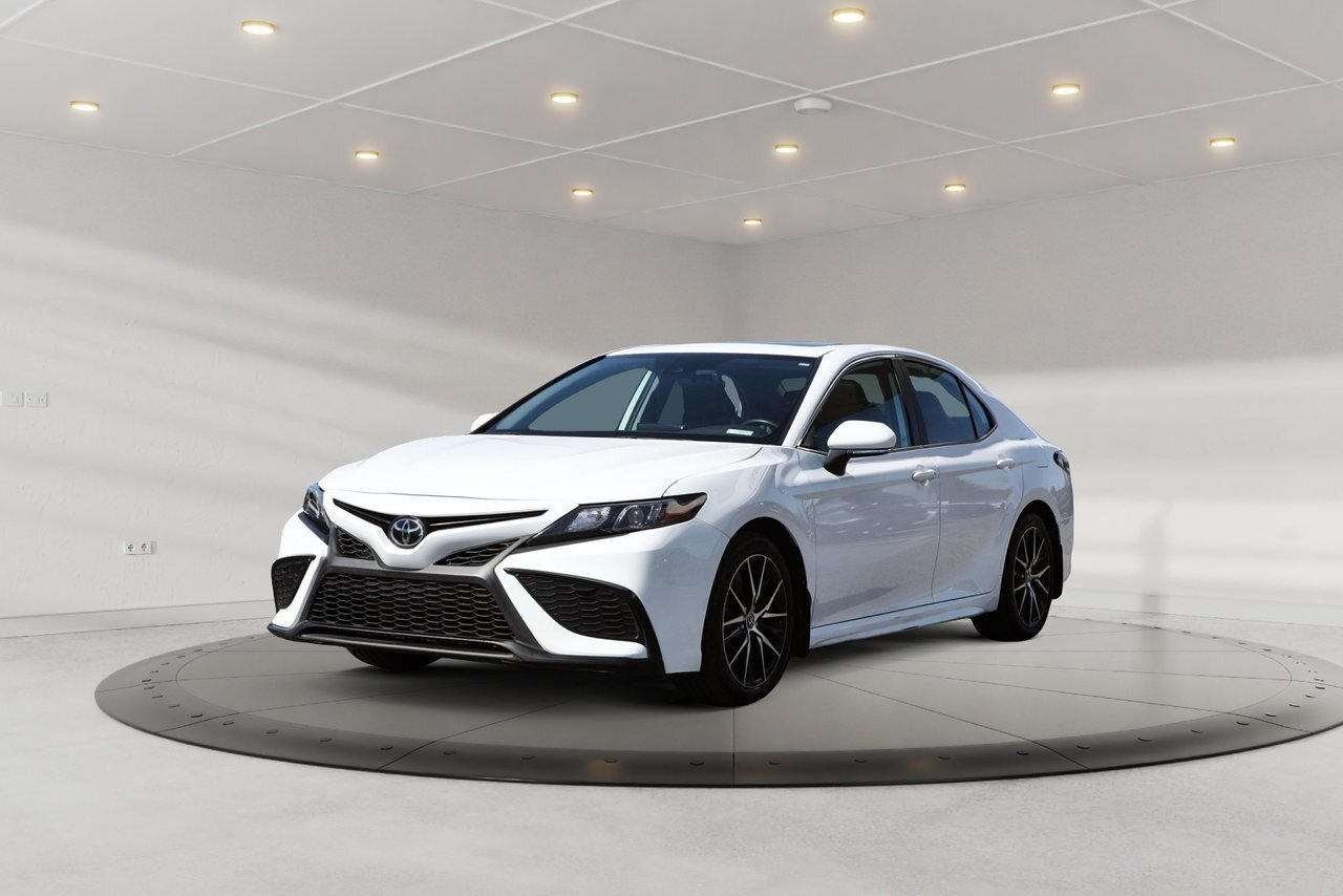 2023 Toyota Camry SE UPGRADE + CUIR + TOIT OUVRANT SE UPGRADE