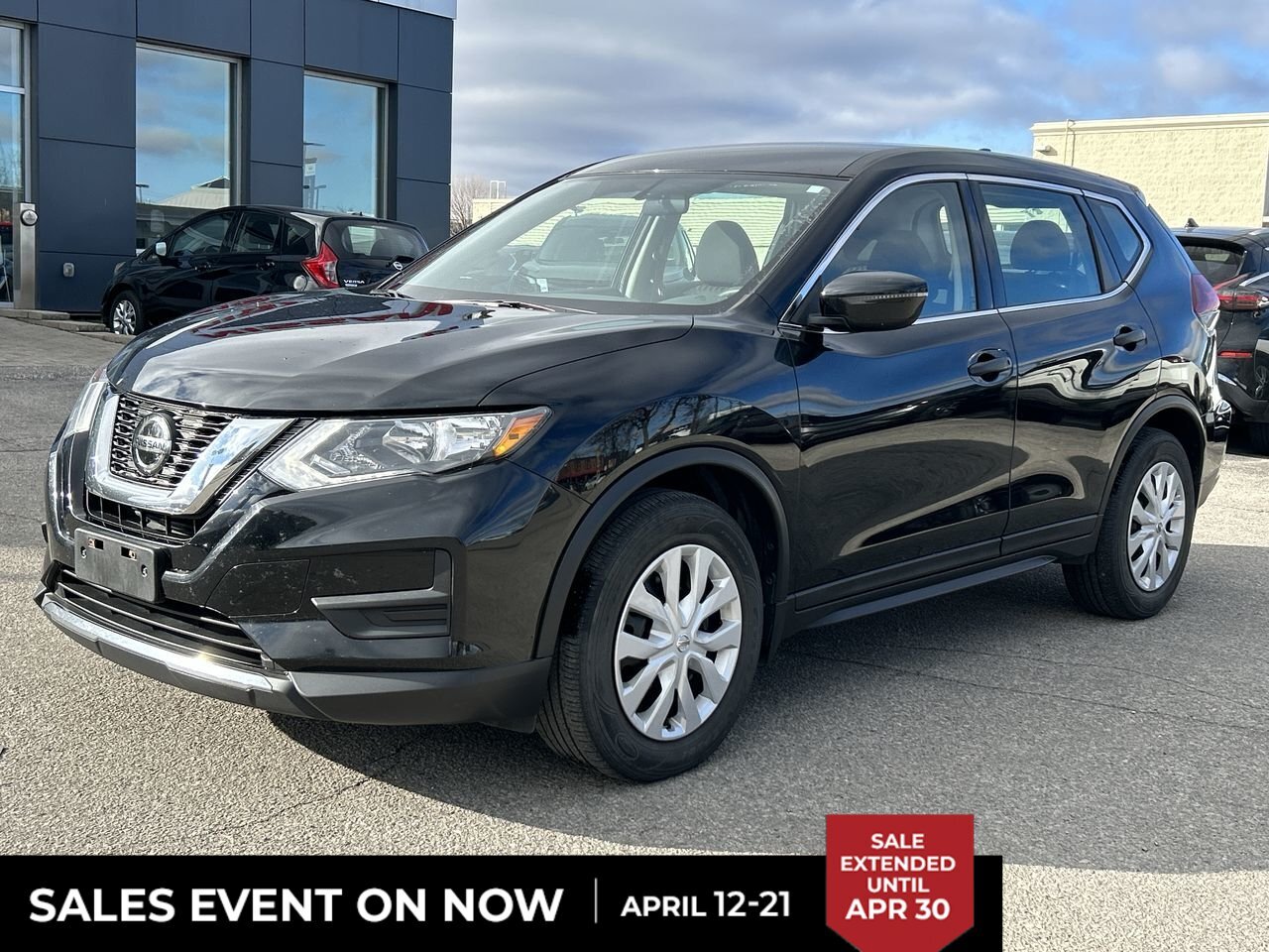2018 Nissan Rogue S FWD CPO Eligible | Apple CarPlay | Backup Cam / 