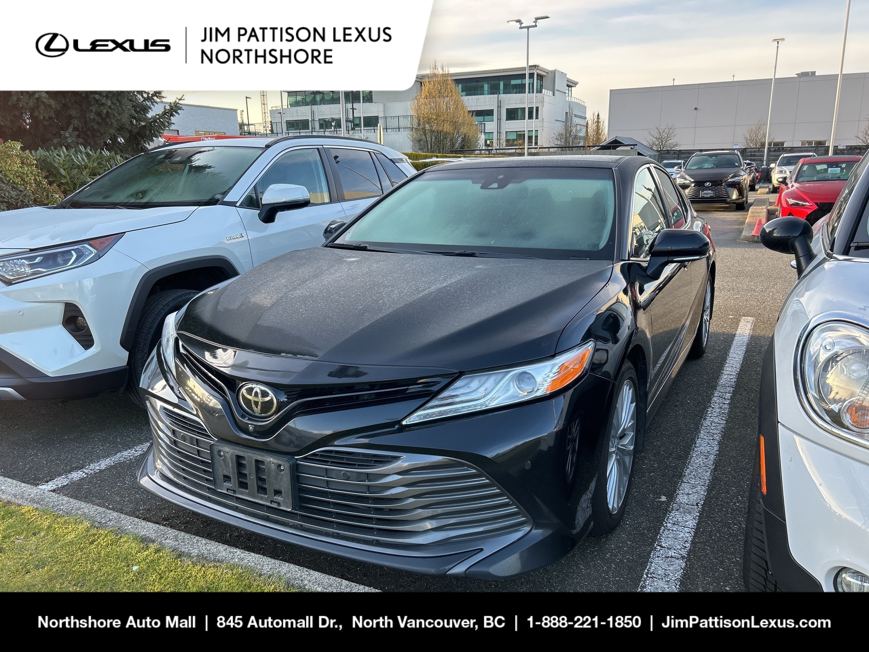 2018 Toyota Camry 4-Door Sedan XLE V6 8A / XLE Package / Reliable / 