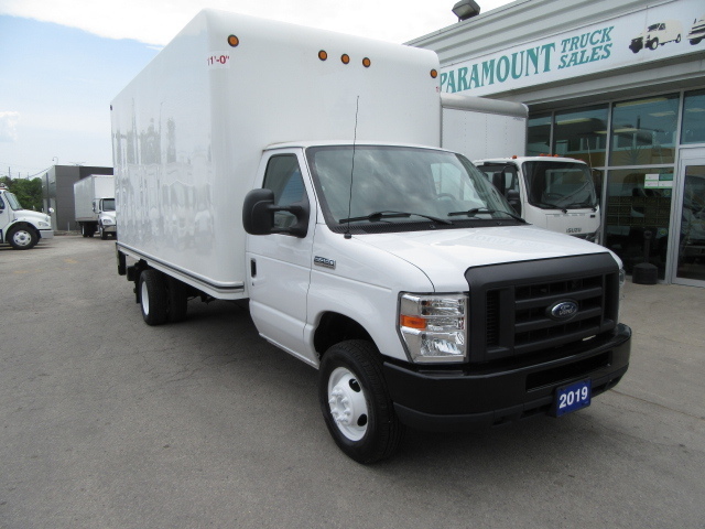 2019 Ford E-450 GAS HIGH BOX UNICELL CUBE WITH POWER LIFTGATE