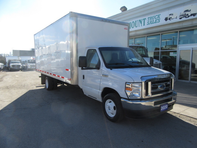2022 Ford E-450 GAS 18 FT HIGH & WIDE CUBE BOX WITH RAMP