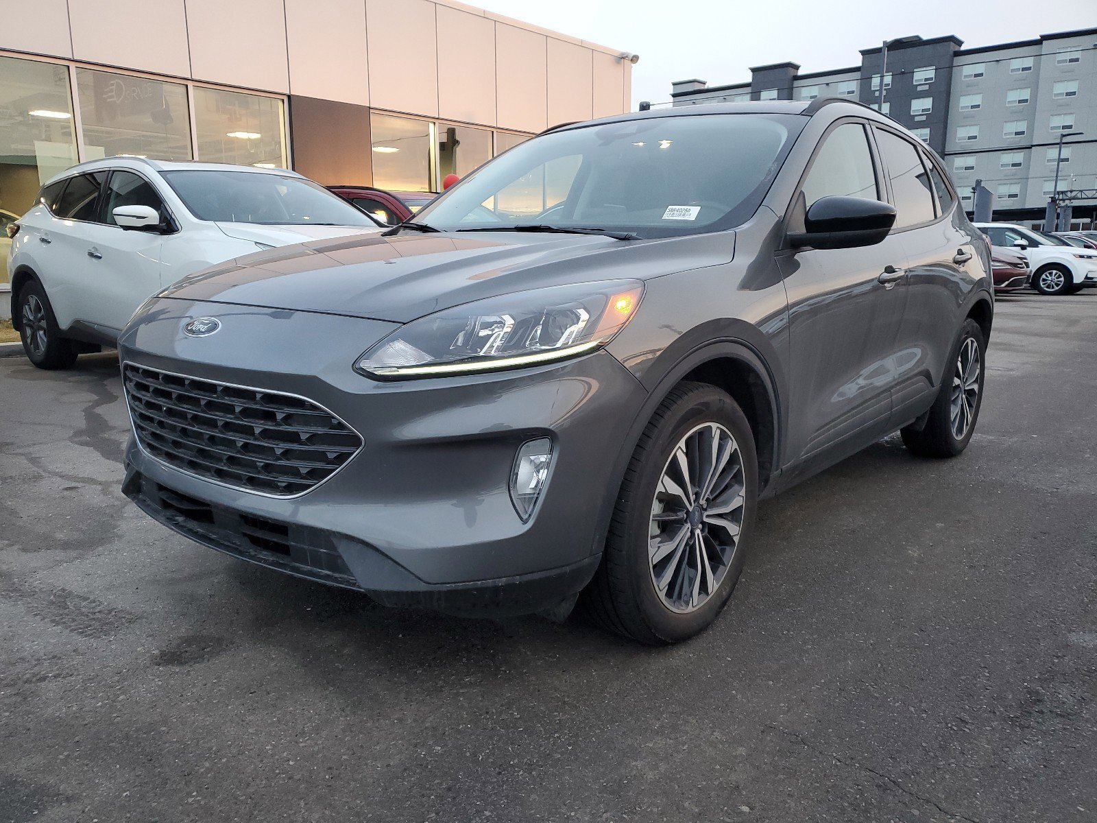 2022 Ford Escape SEL | AWD | LEATHER | MOONROOF |