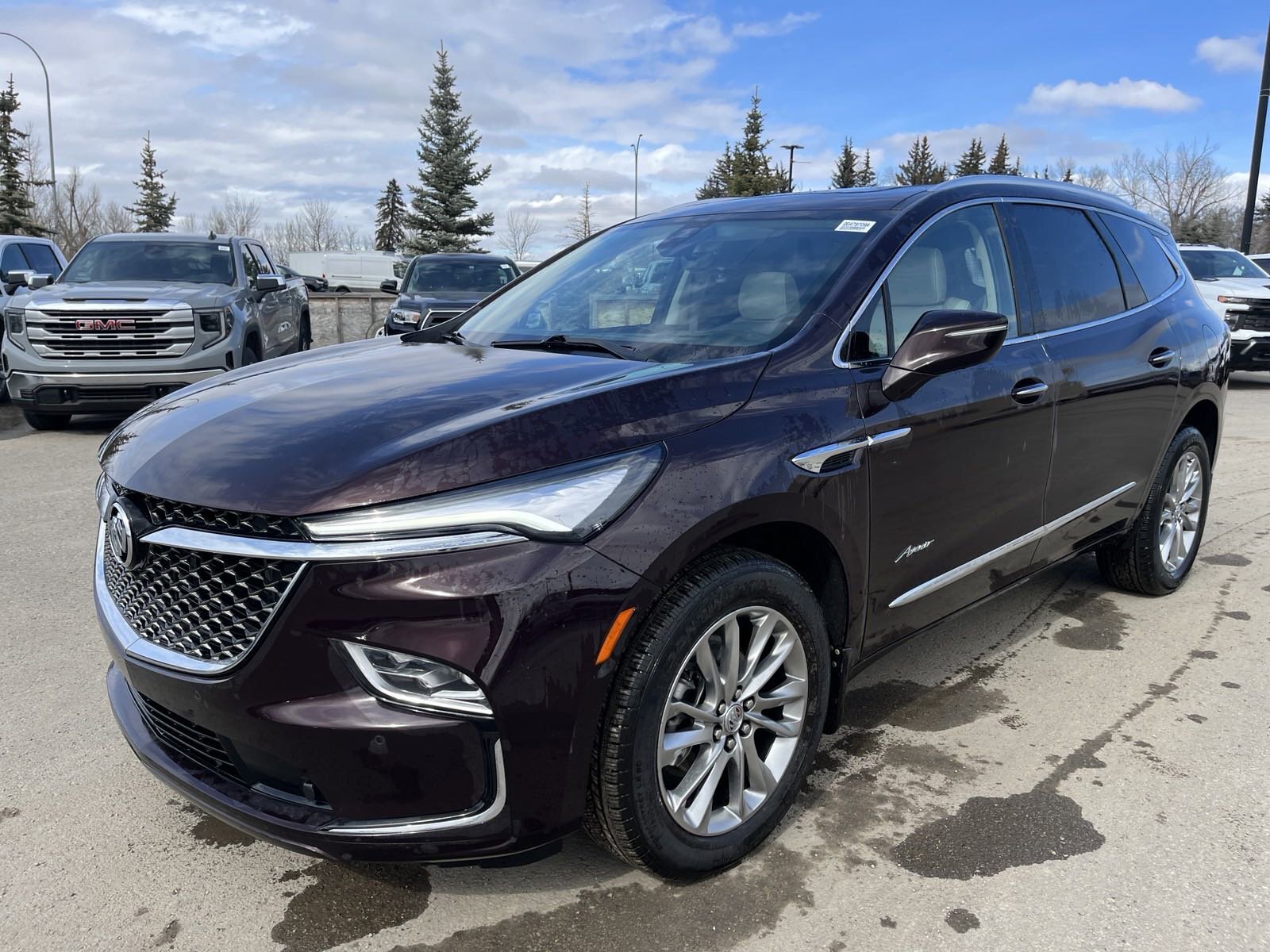 2023 Buick Enclave AVENIR 7 PASS WITH TECH PACKAGE