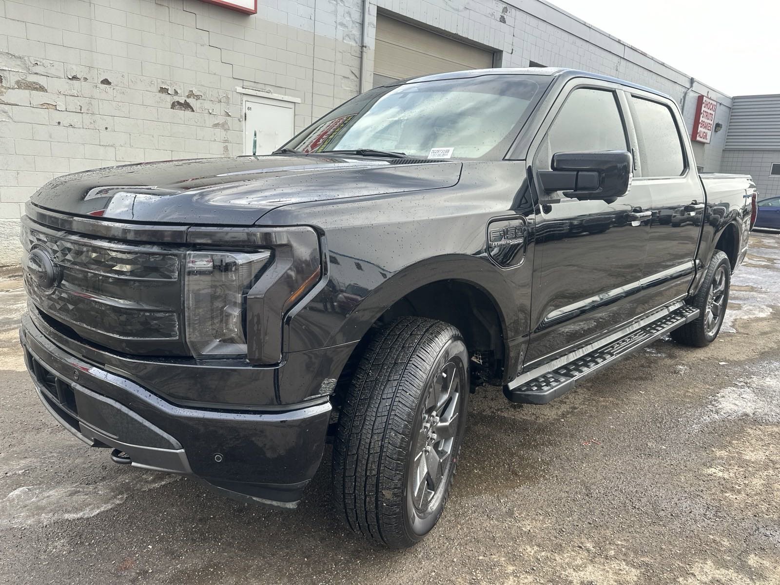 2023 Ford F-150 Lightning LARIAT | 360 CAMERAS | LEATHER | HEATED/VENTED SEA