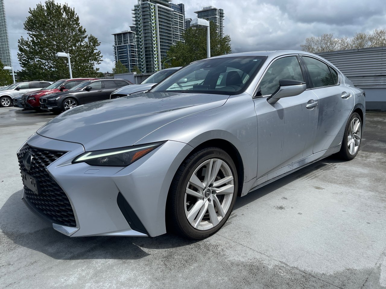 2022 Lexus IS IS 300 ULTRA LOW KMS UPFRONT PRICING, BEST PRICE L