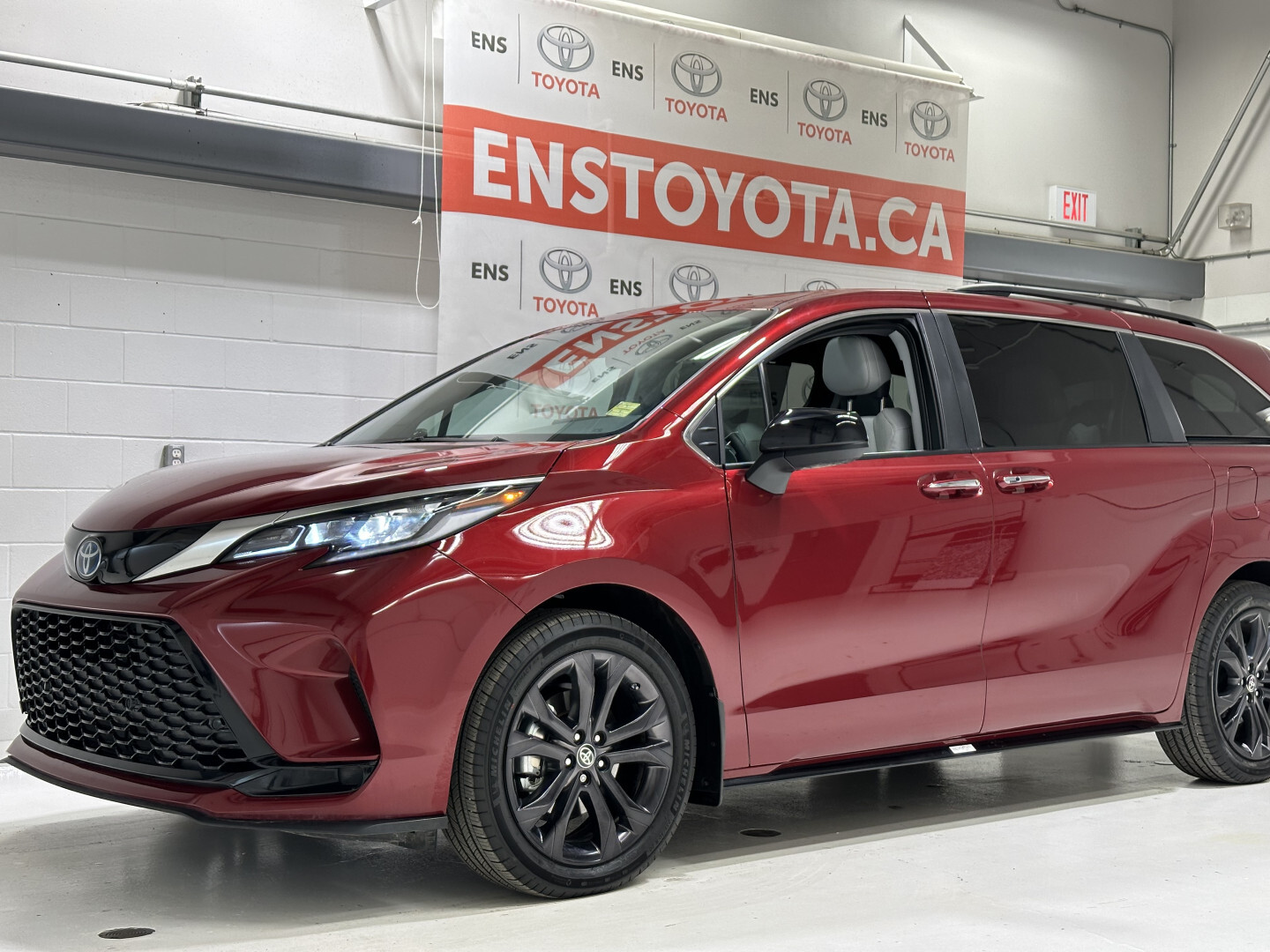 2023 Toyota Sienna XSE  - Certified - Low Mileage