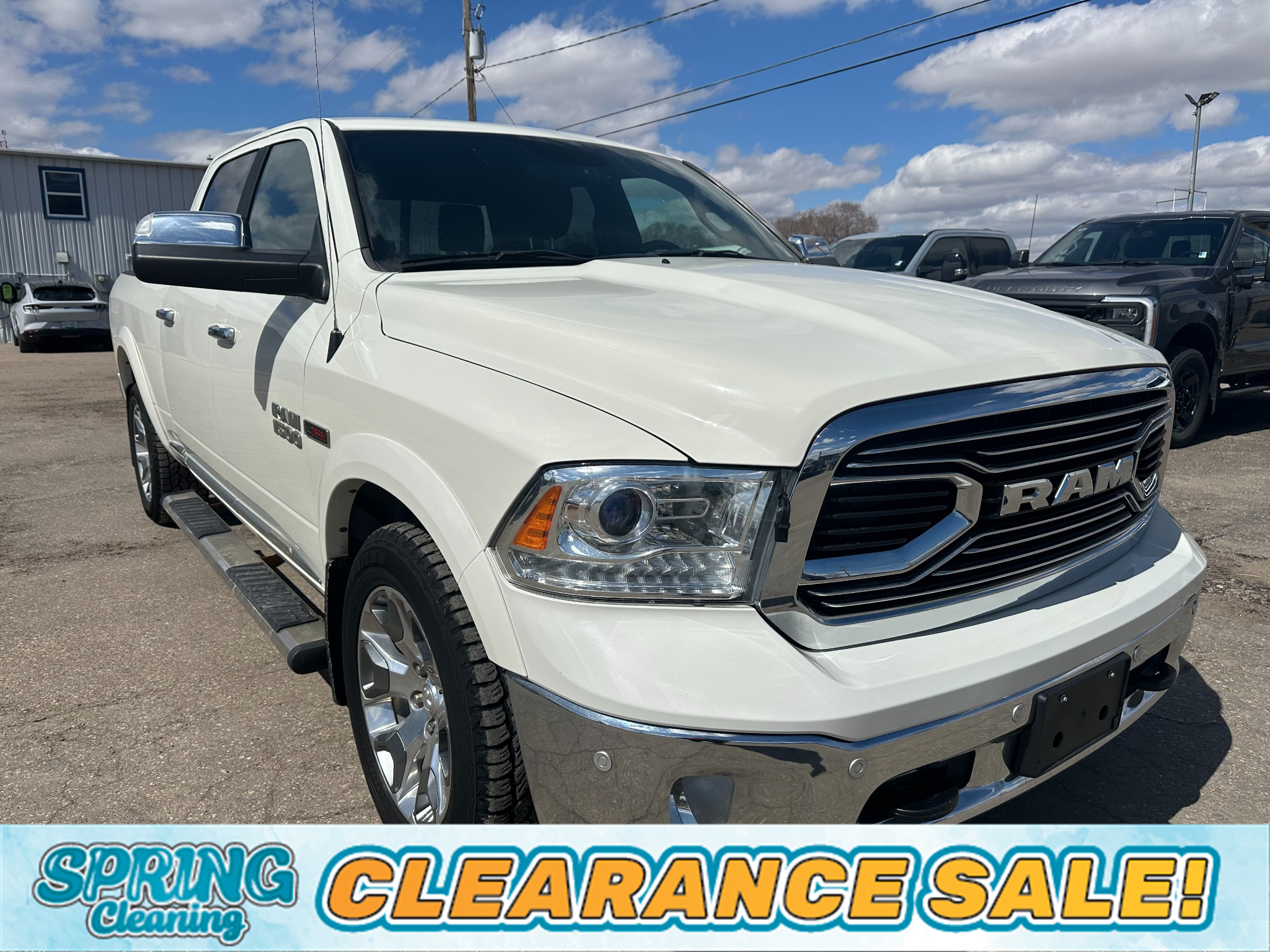 2018 Ram 1500 Longhorn HEATED/COOLED SEATS | TOW PACKAGE | SUNRO