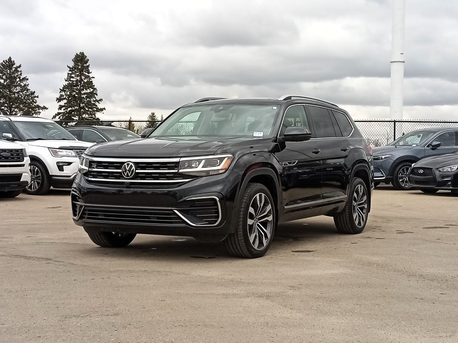 2022 Volkswagen Atlas Execline, R-LINE, LEATHER, NAVIGATION, PANO-ROOF