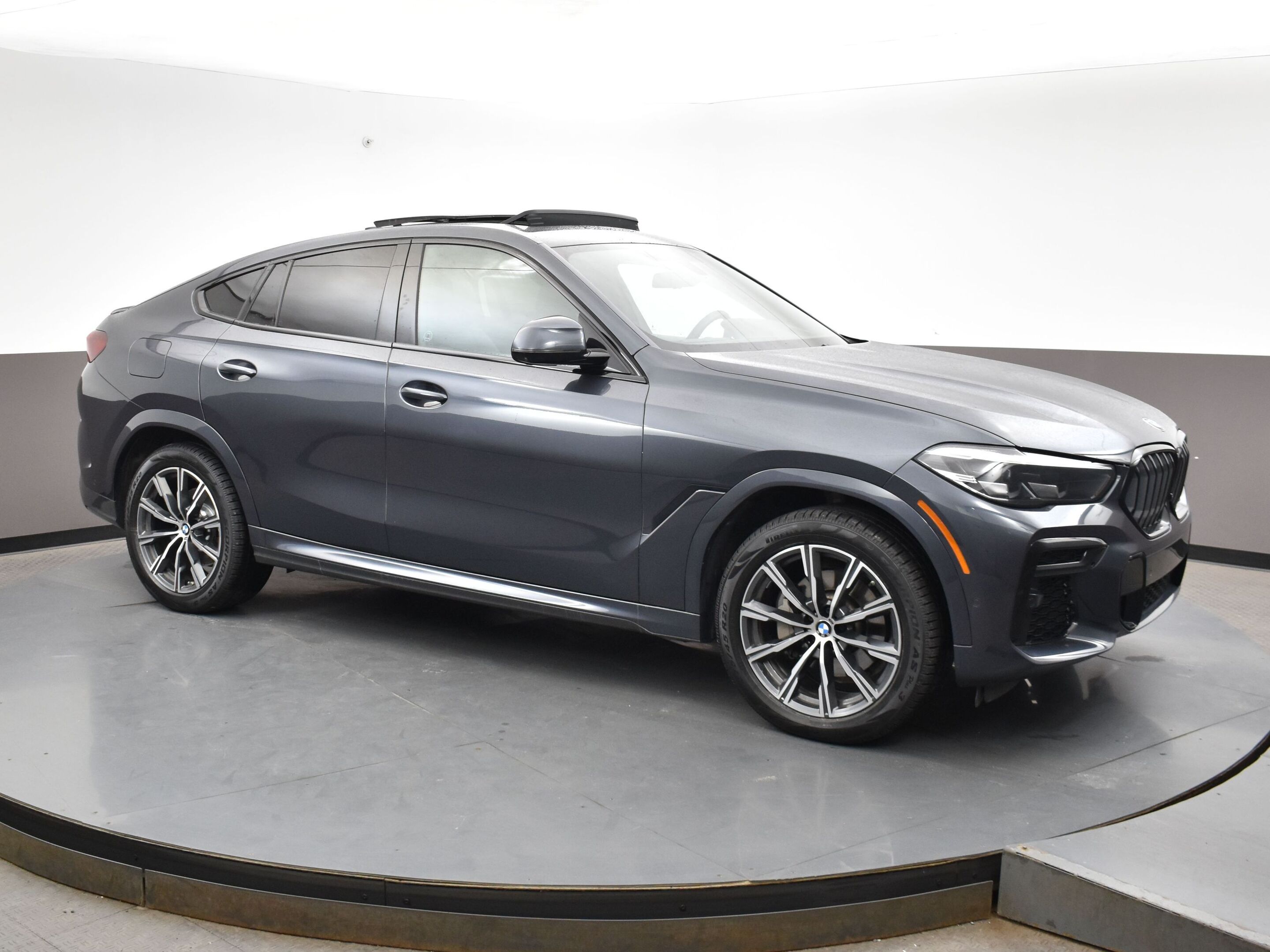 2022 BMW X6 40i x-DRIVE M SPORT, PREMIUM ESSENTIAL PACKAGE, PA
