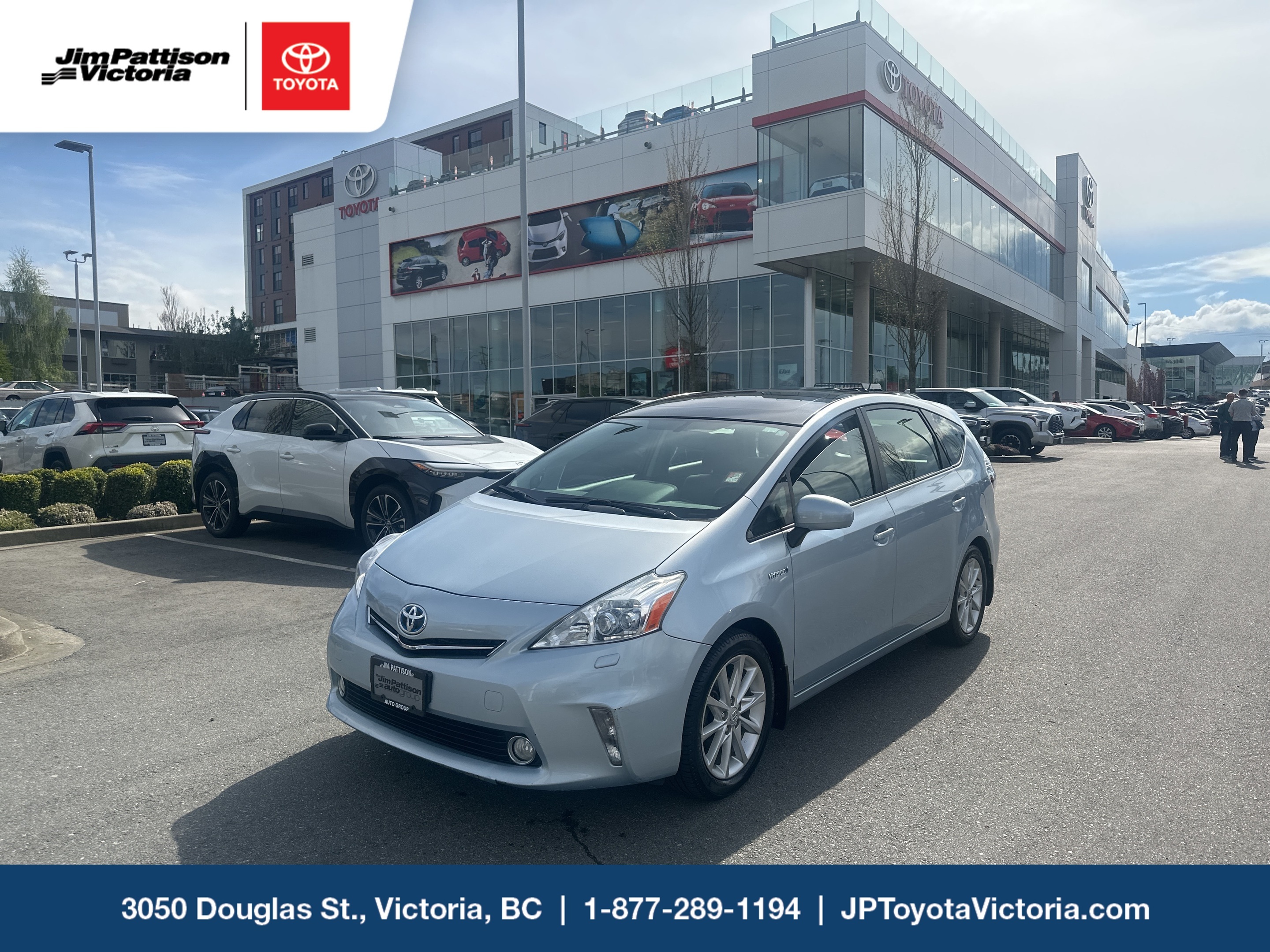2012 Toyota Prius v Touring Package
