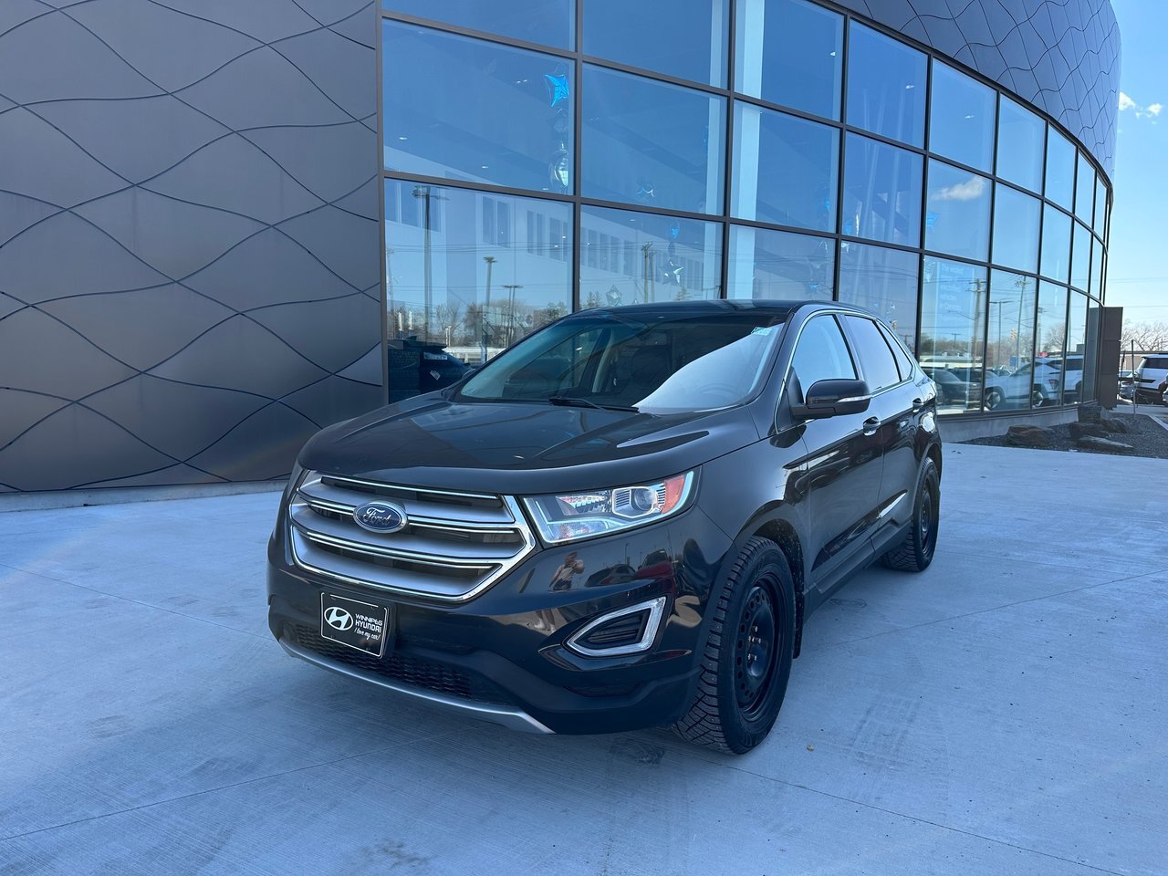 2015 Ford Edge SEL Panoramic sunroof, heated seats, back up camer