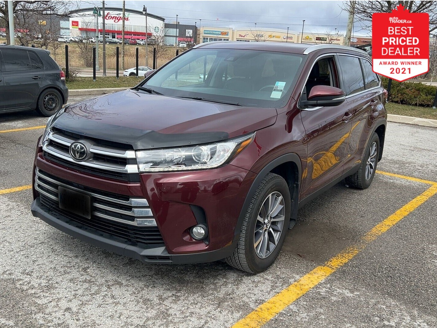 2019 Toyota Highlander XLE, 27,649 kilometers below average!, No Accident