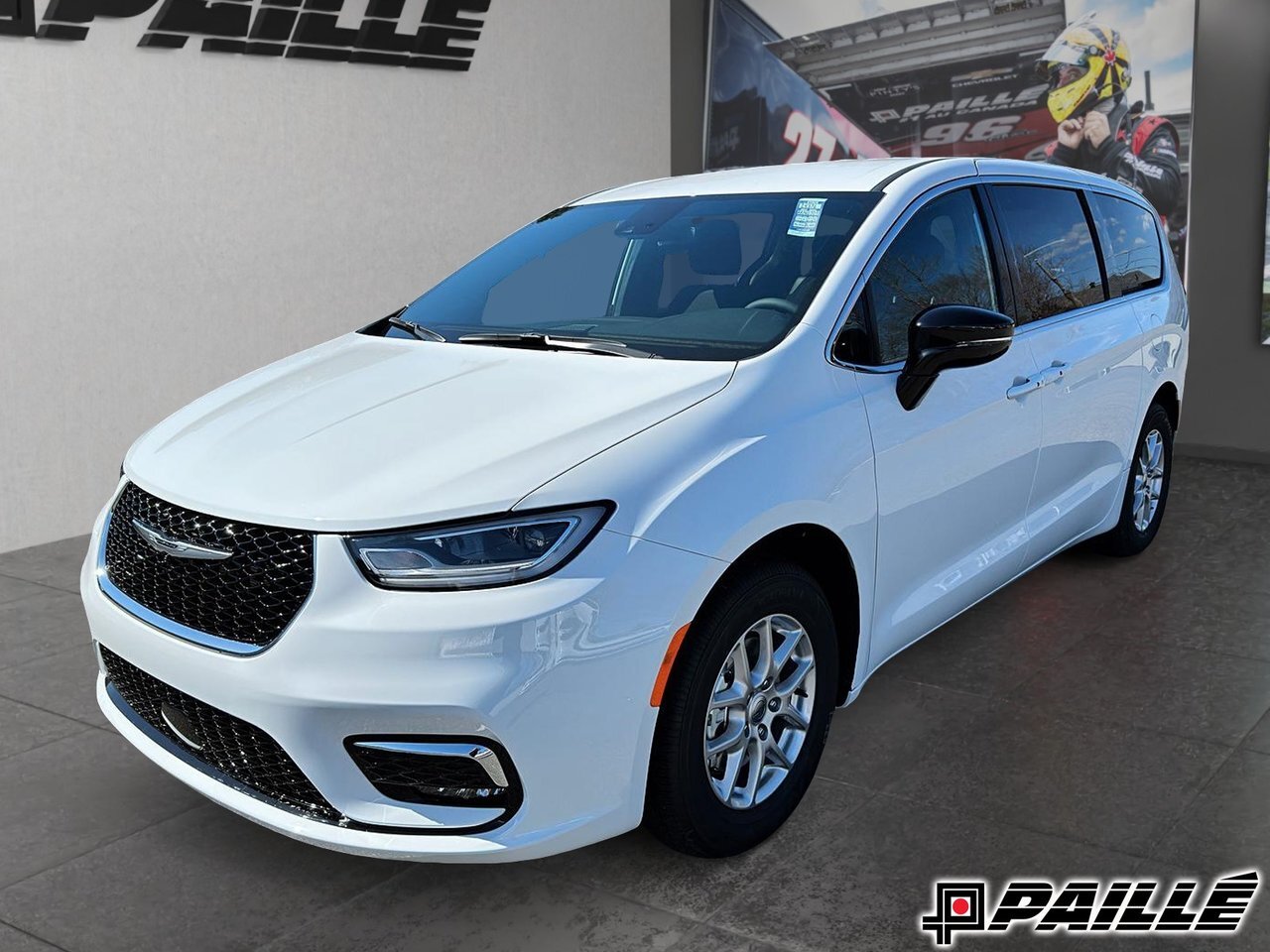 2024 Chrysler Pacifica TOURING 