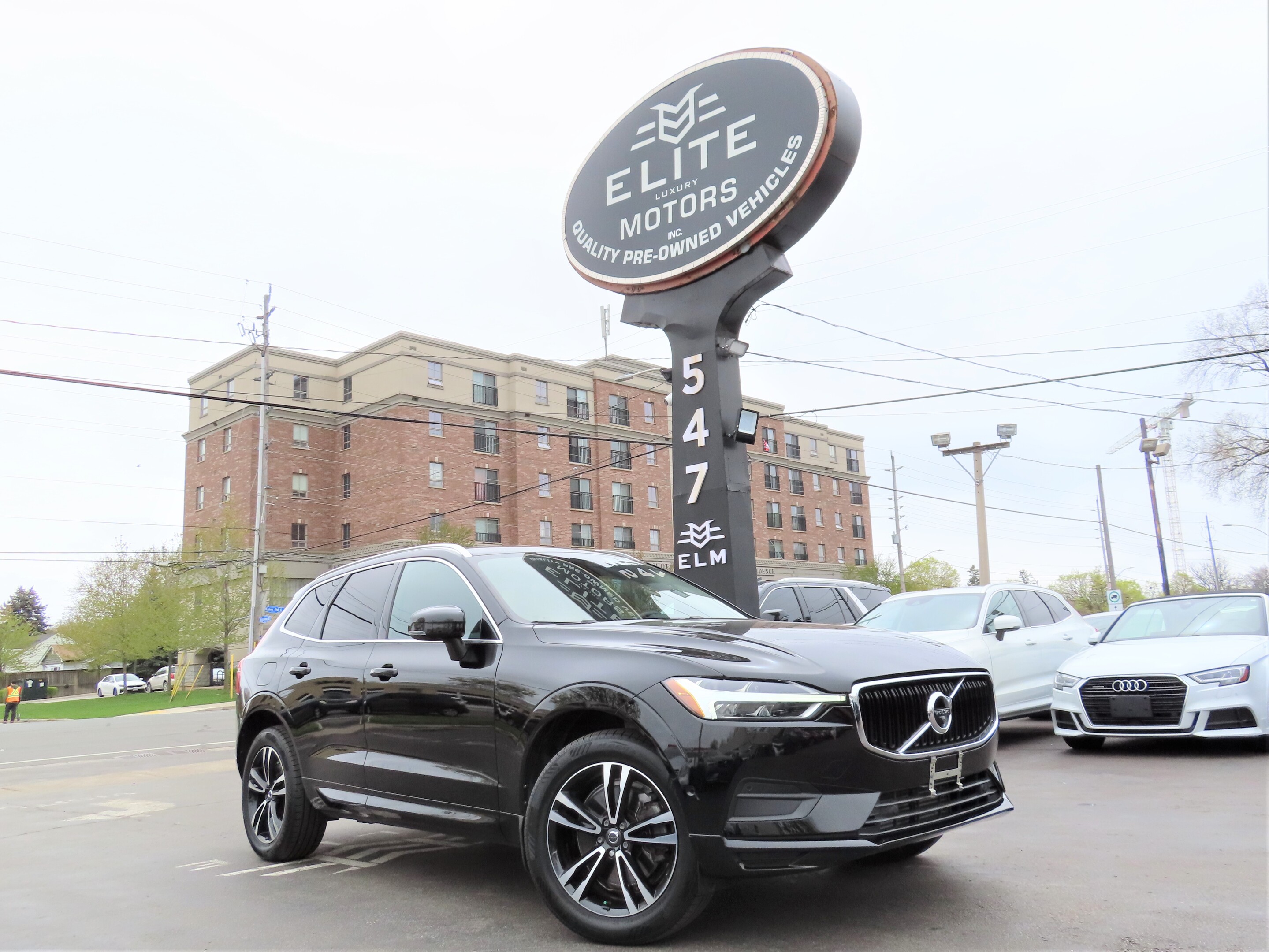 2018 Volvo XC60 T6 AWD MOMENTUM - LEATHER - BACK-UP-CAM - 73KMS !!