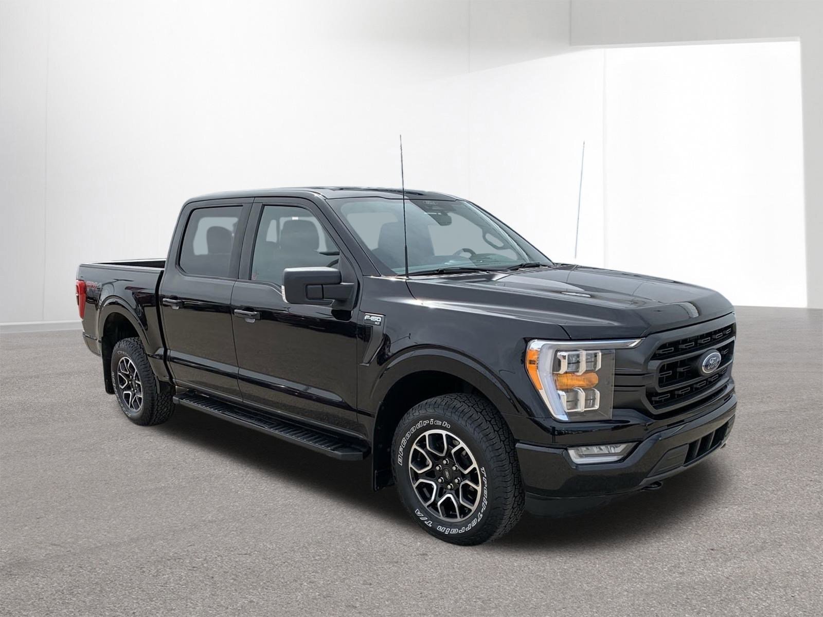 2021 Ford F-150 XLT SPORT PACKAGE AND TRAILER TOW PKG