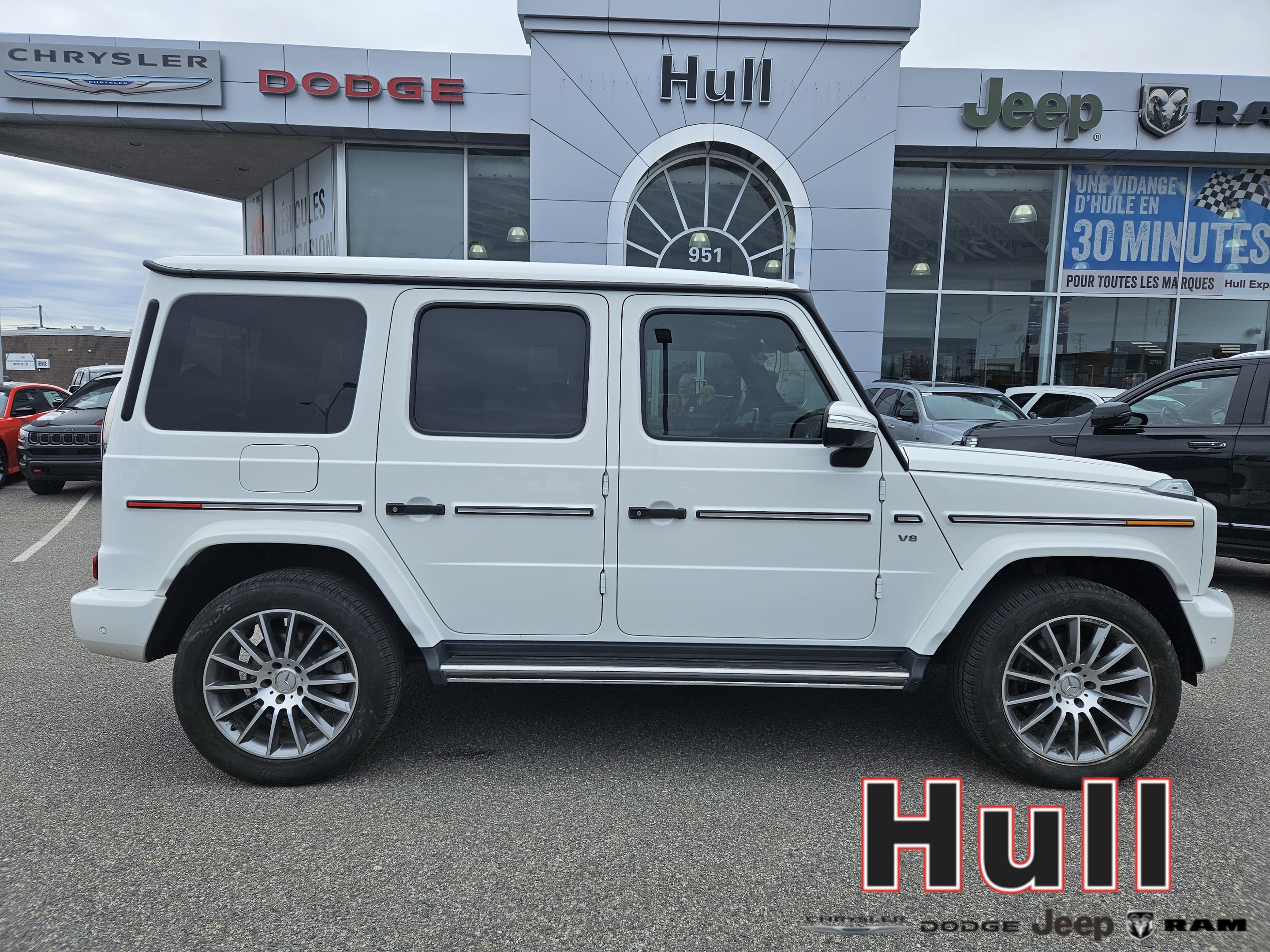 2019 Mercedes-Benz G-Class G 550 4MATIC SUV Clean Carfax/White on Red