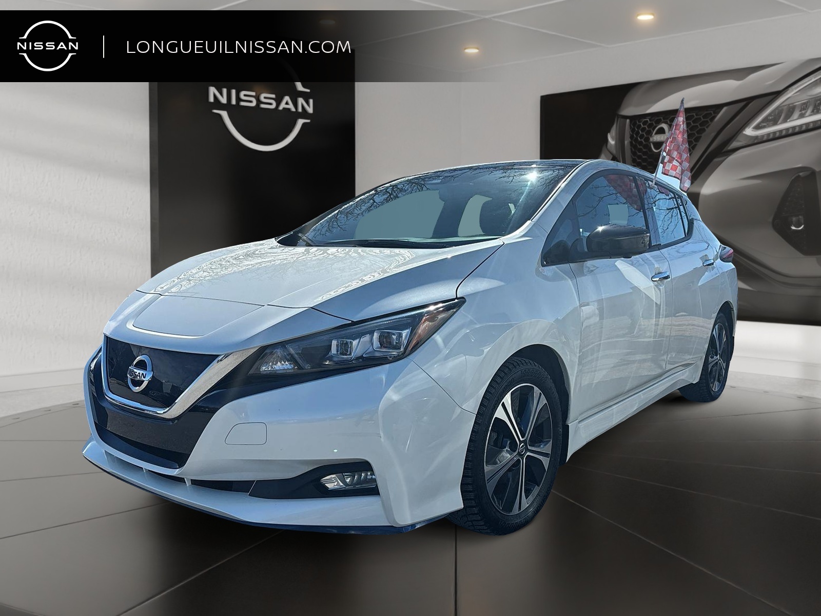 2022 Nissan LEAF SL PLUS