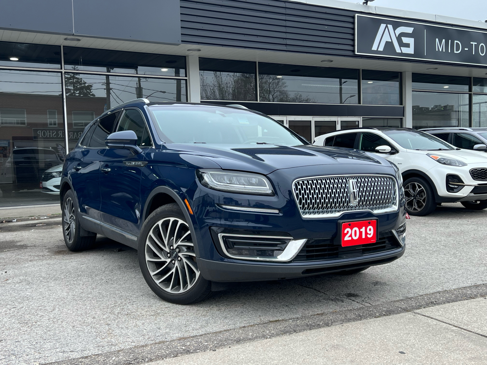 2019 Lincoln Nautilus Reserve - No Accidents - One Owner - New Tires and